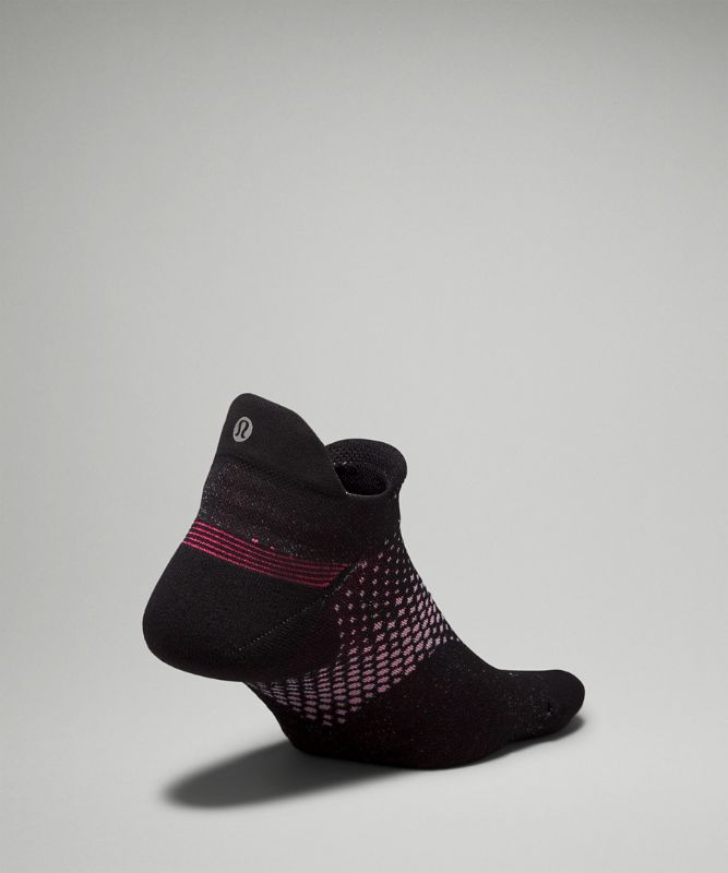 Women's MacroPillow Tab Running Sock *Medium Cushioning
