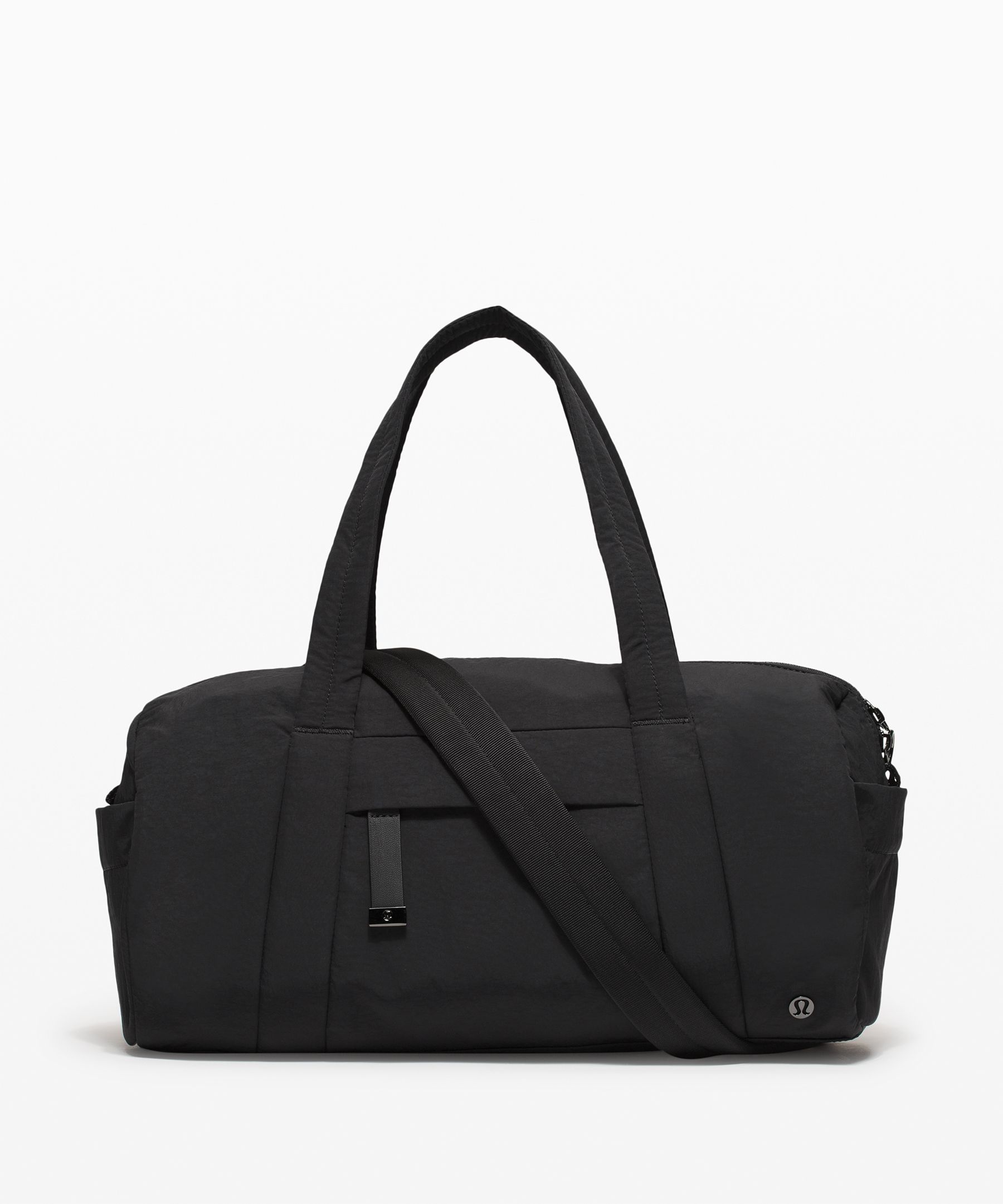 On My Level Barrel Bag | バッグ | Lululemon JP