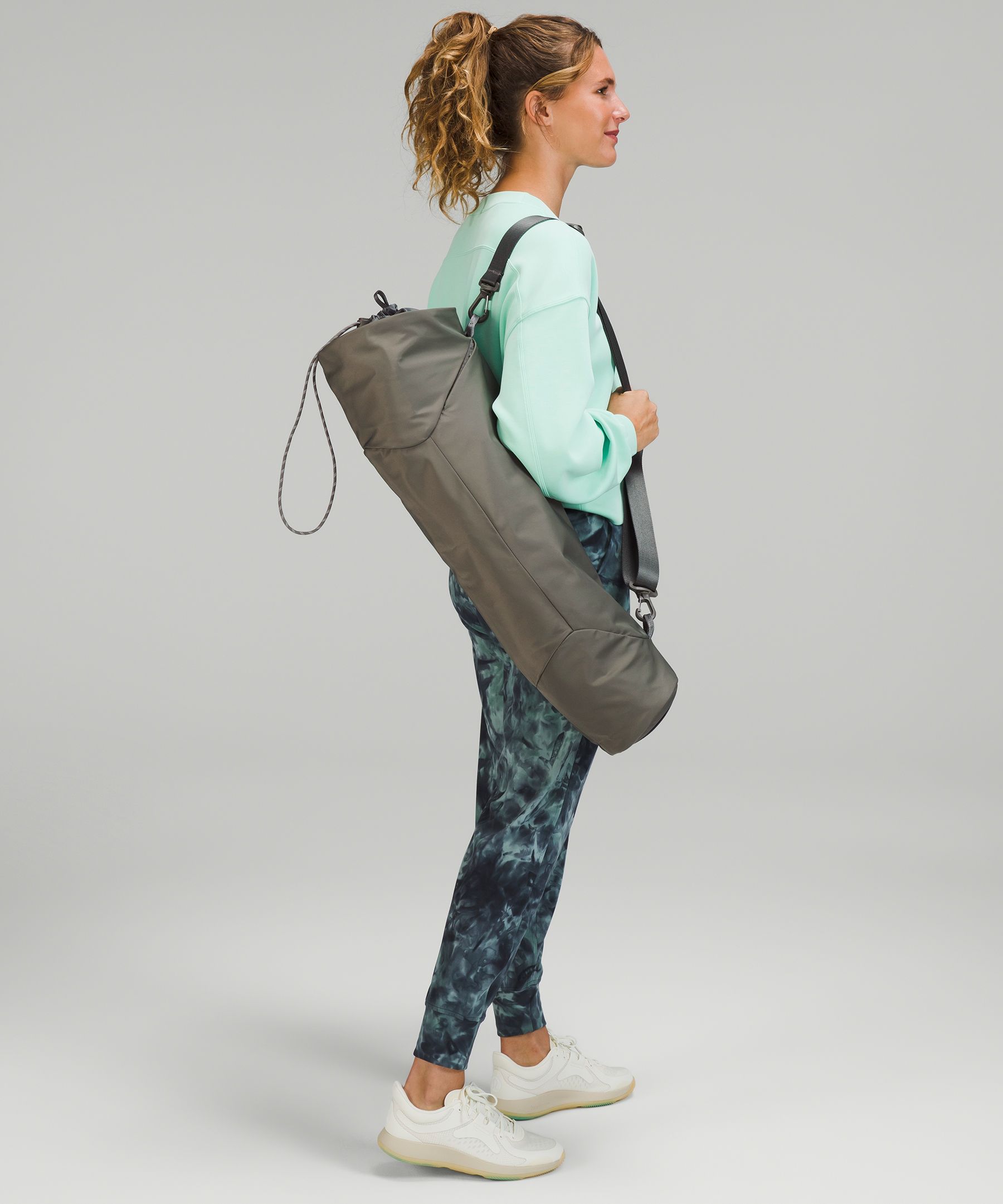 Adjustable Yoga Mat Bag  lululemon Hong Kong SAR