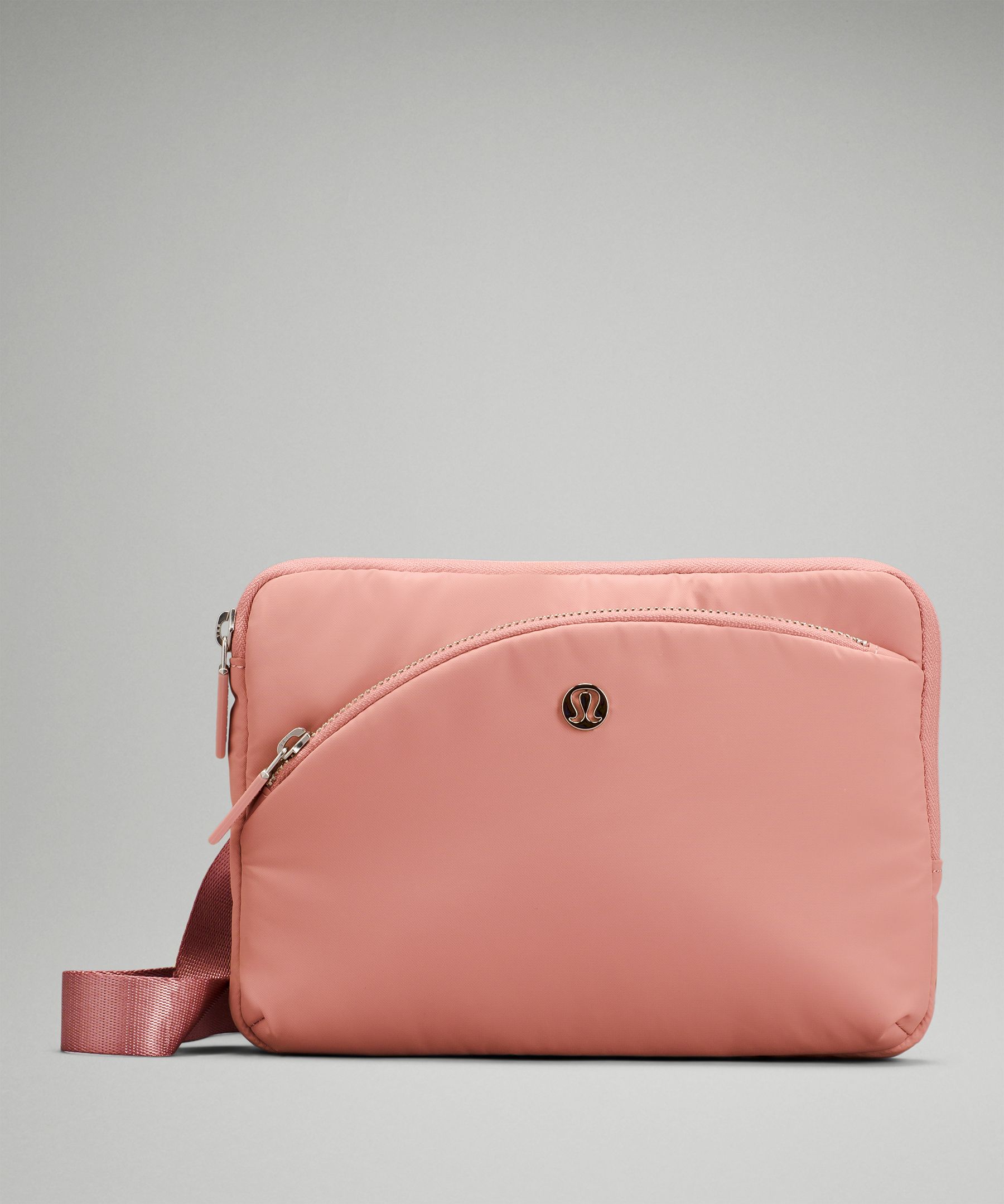 Curved Lines Crossbody Bag | lululemon SG