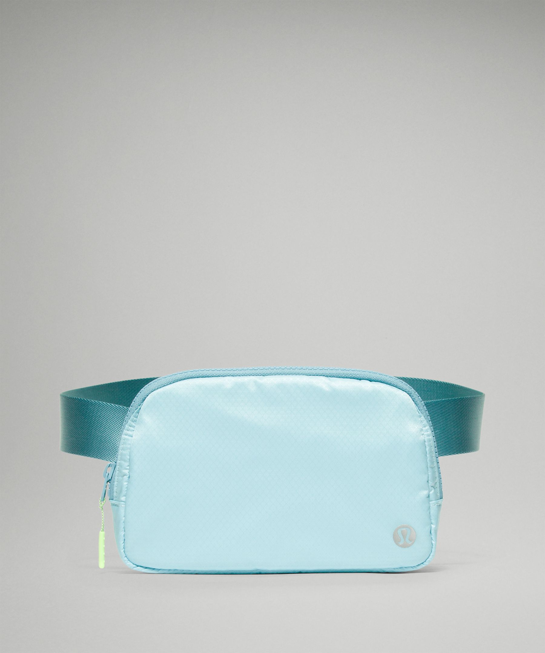Lululemon Everywhere Belt Bag In Icing Blue/eton Blue
