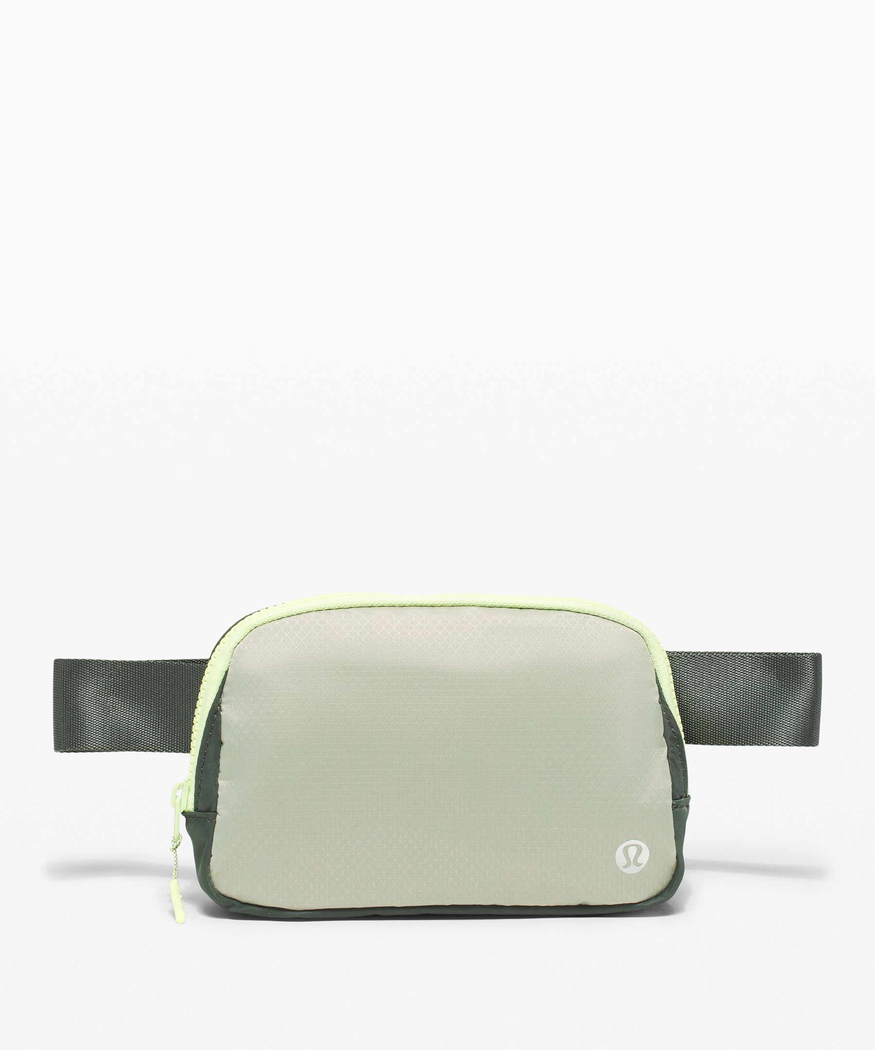 Lululemon Everywhere Belt Bag In Green