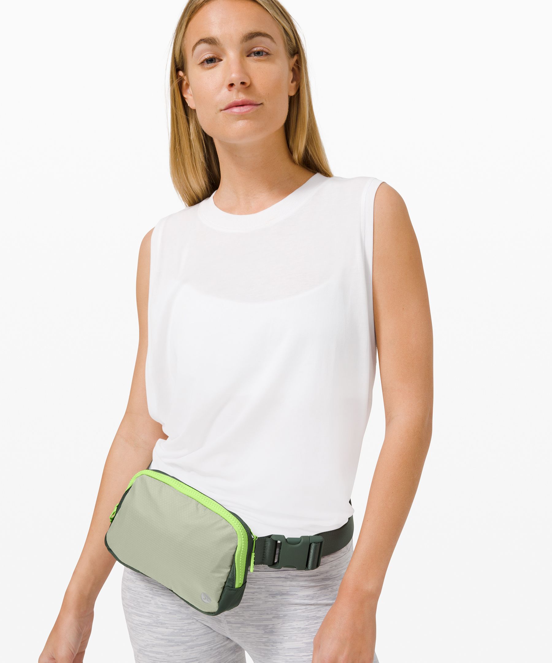 waist bag lululemon