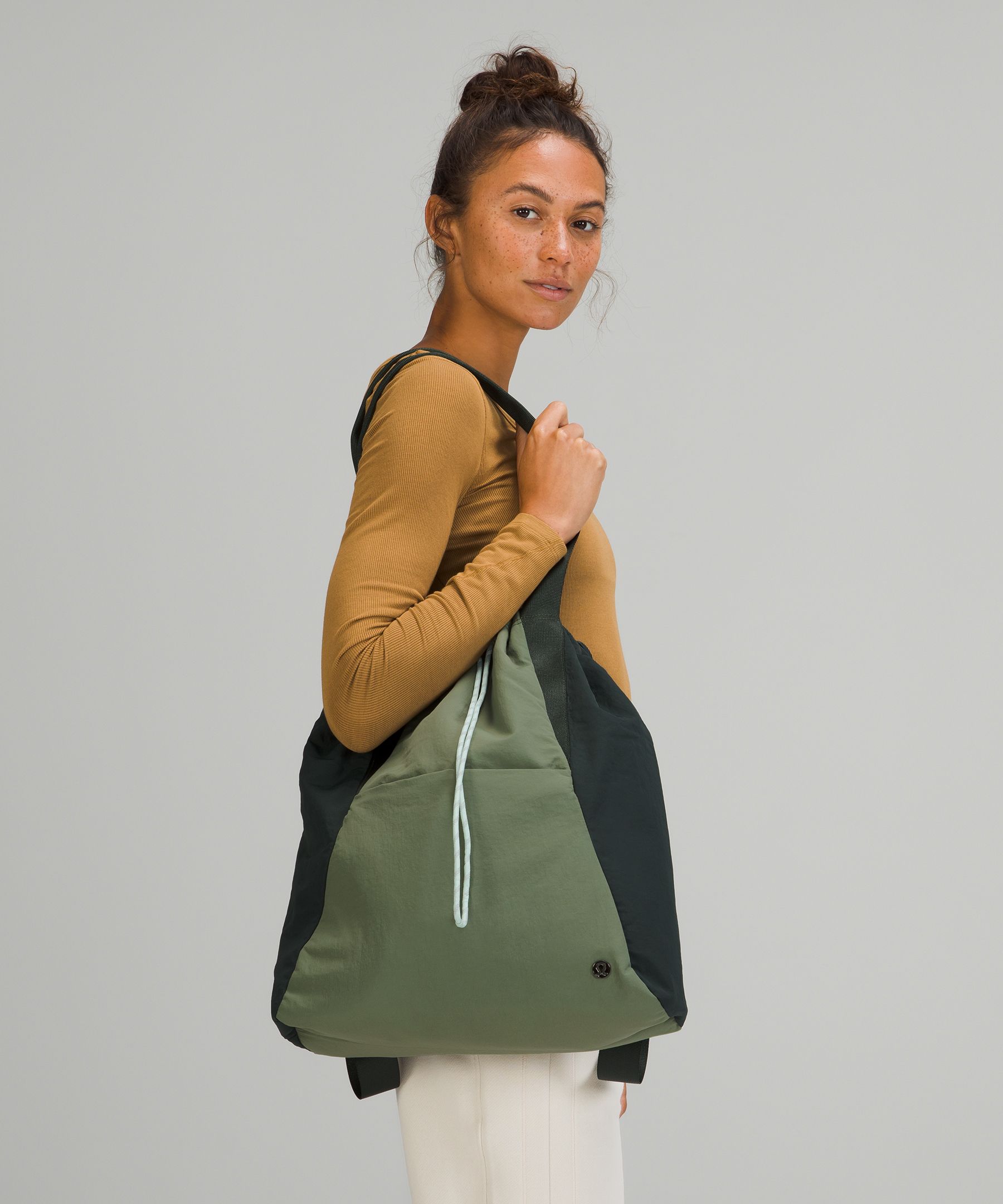 Dual Function Backpack to Tote Bag 18L lululemon SG