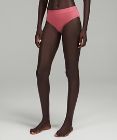 Braga UnderEase estilo bikini de talle alto *Solo online