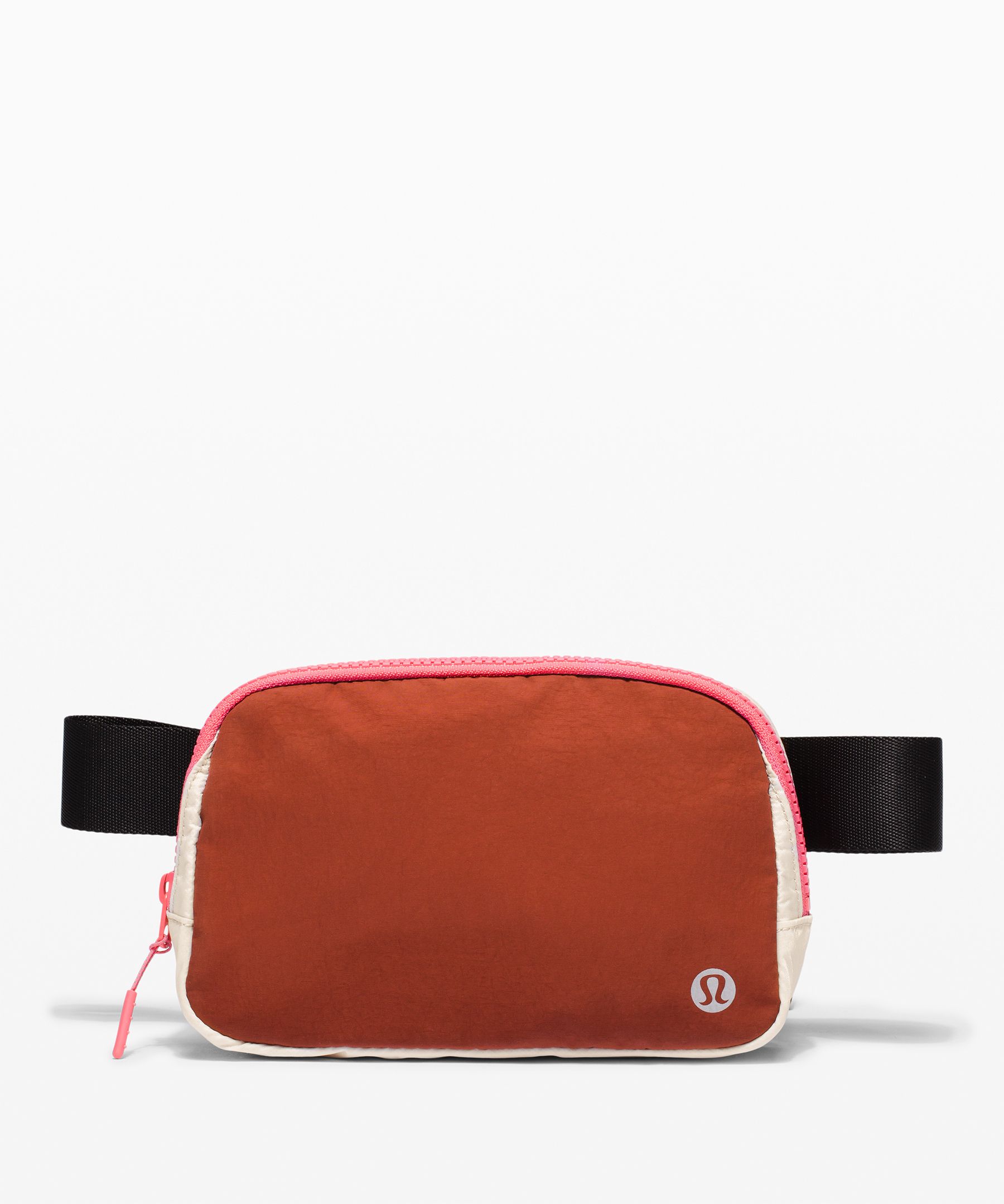 Lululemon Everywhere Belt Bag In Printed