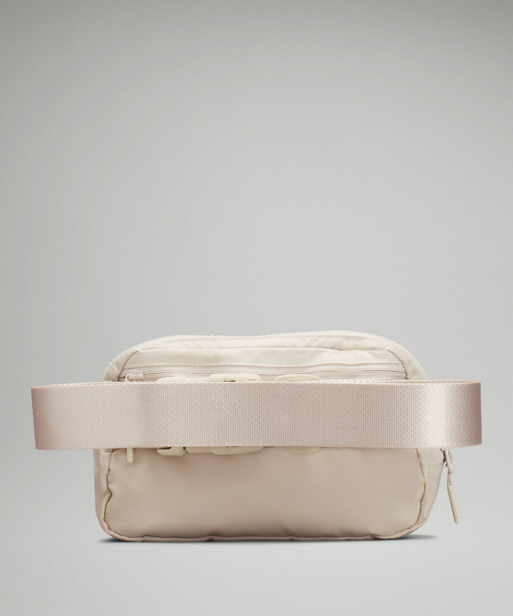 Lululemon white bag new arrivals