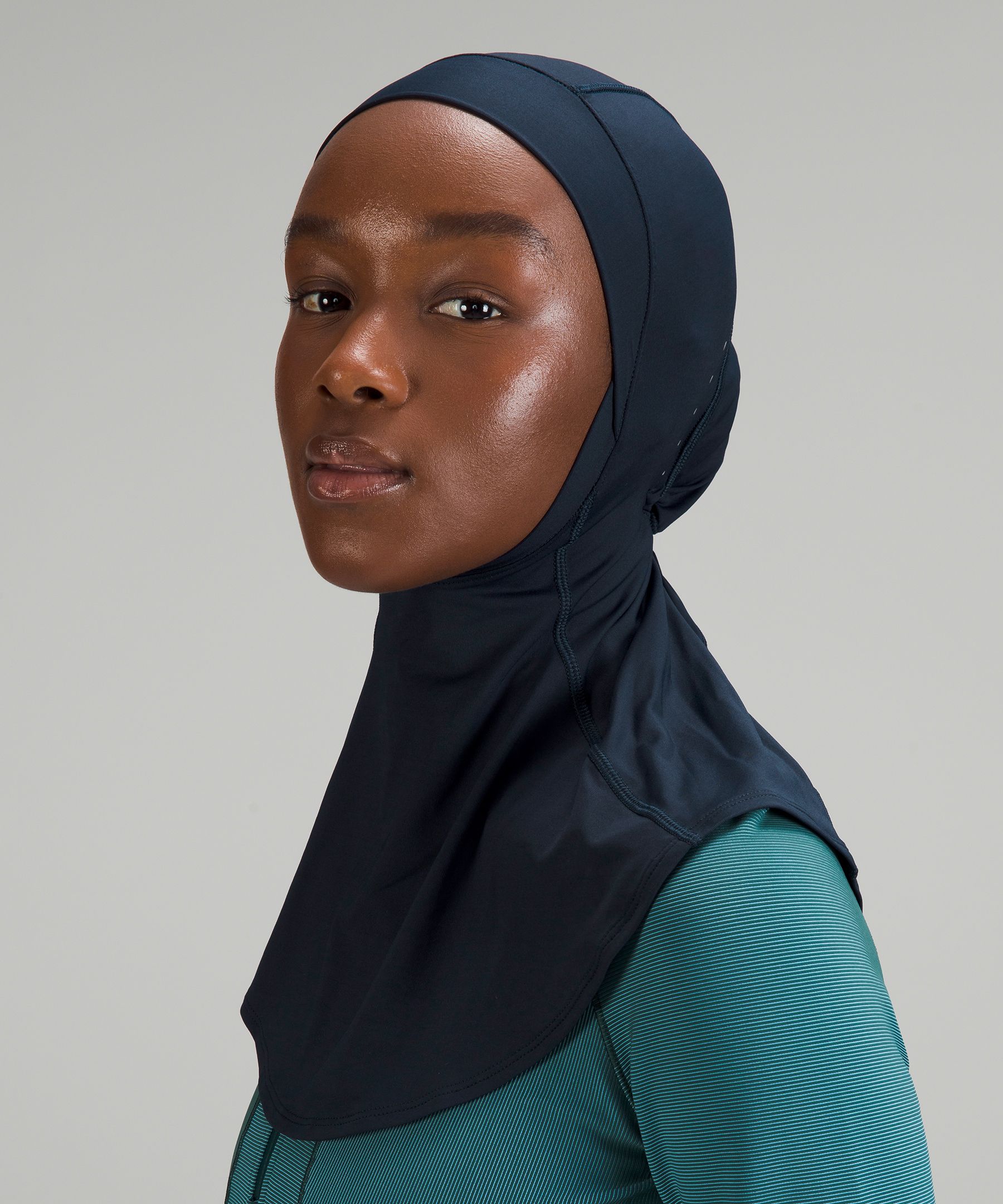 Lululemon Lightweight Performance Hijab Size M L Blue navy