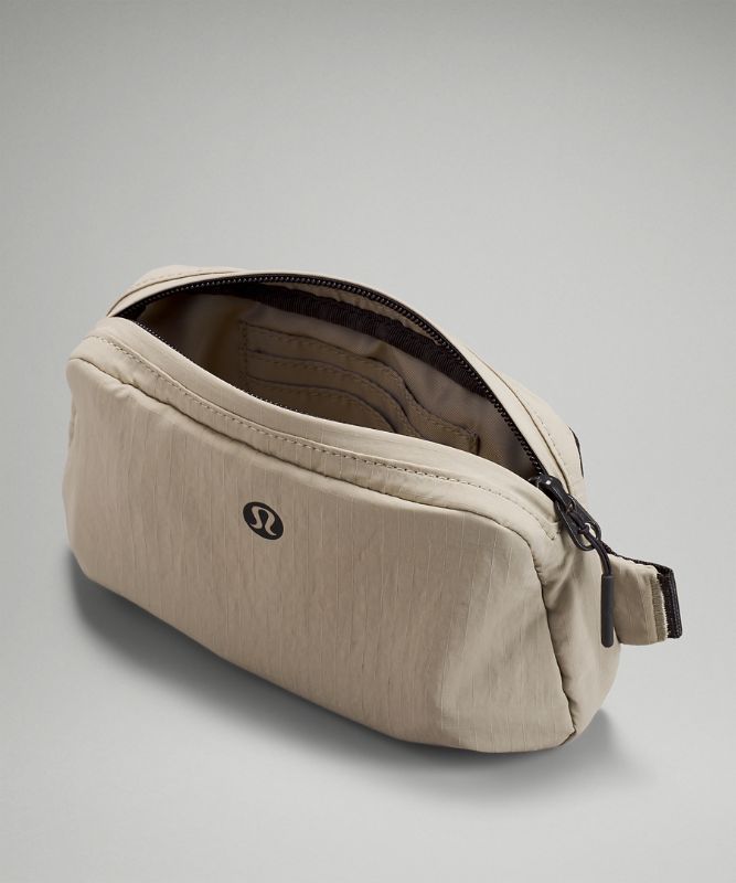 Pack and Go Multi-Wear Bag 7L | バッグ | Lululemon JP