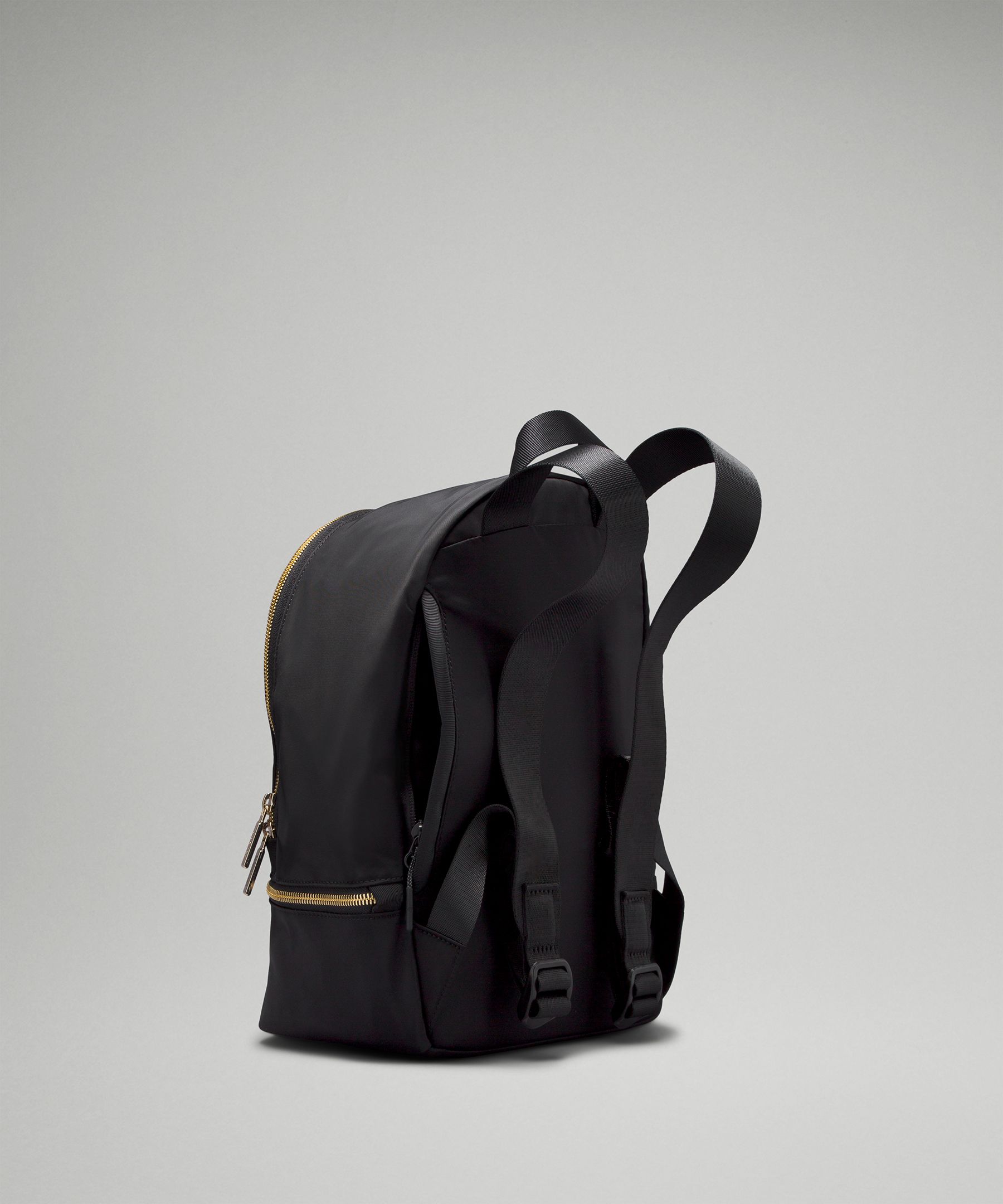 Lululemon small online backpack