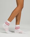 lululemon Daily Stride Mittelhohe Crew-Socken für Frauen mit Streifen *Wordmark