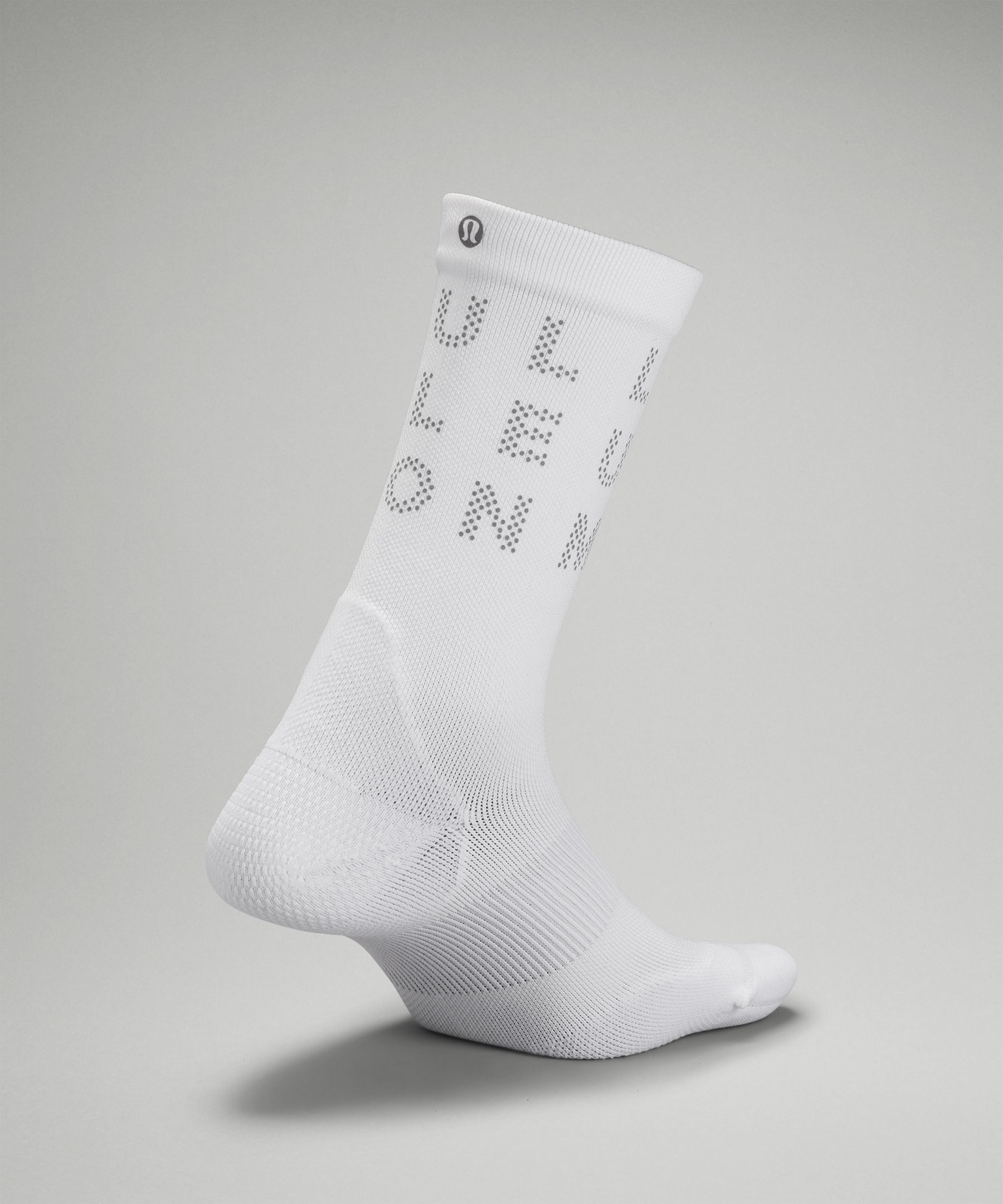 5 reasons to buy/not to buy the Lululemon Power Stride Crew Socks Reflective