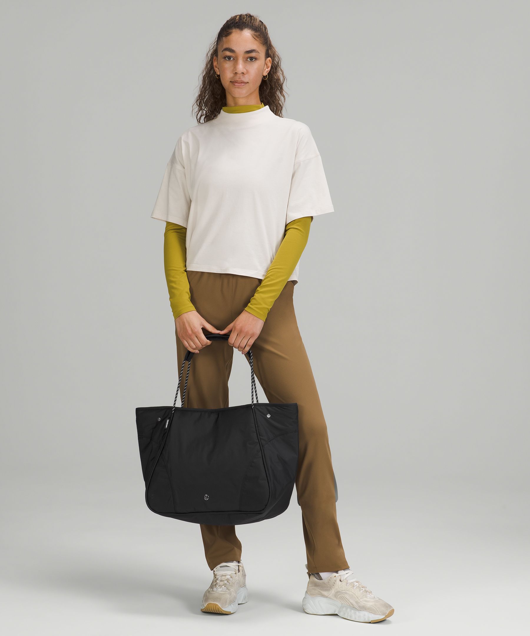 Lululemon Snap Tote Review 2020