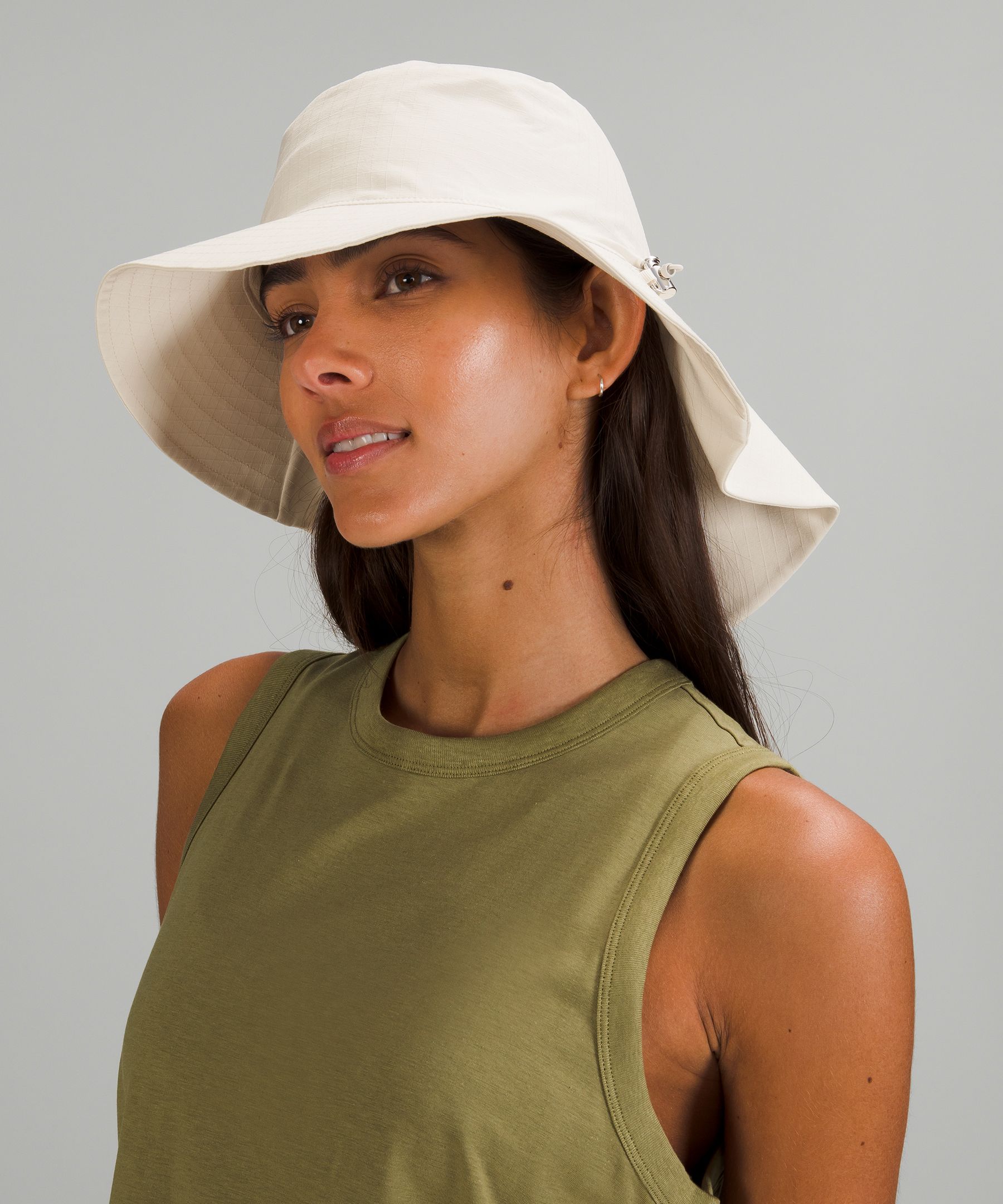 Women's Cinchable Wide Brim Bucket Hat, Women's Hats