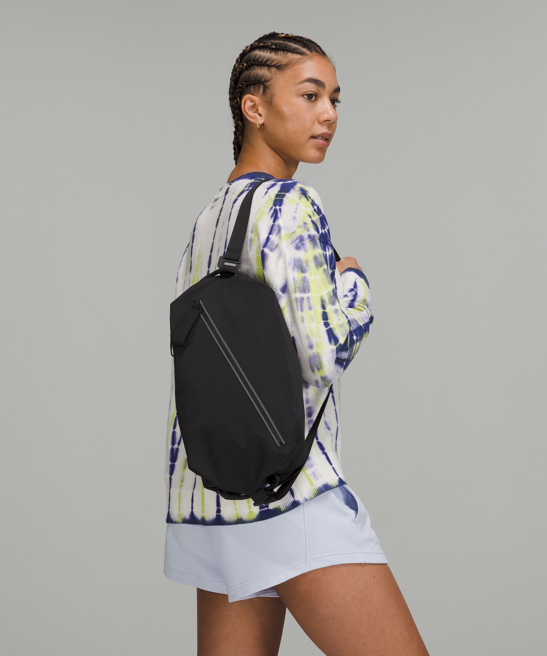 Lululemon fast track bag on sale