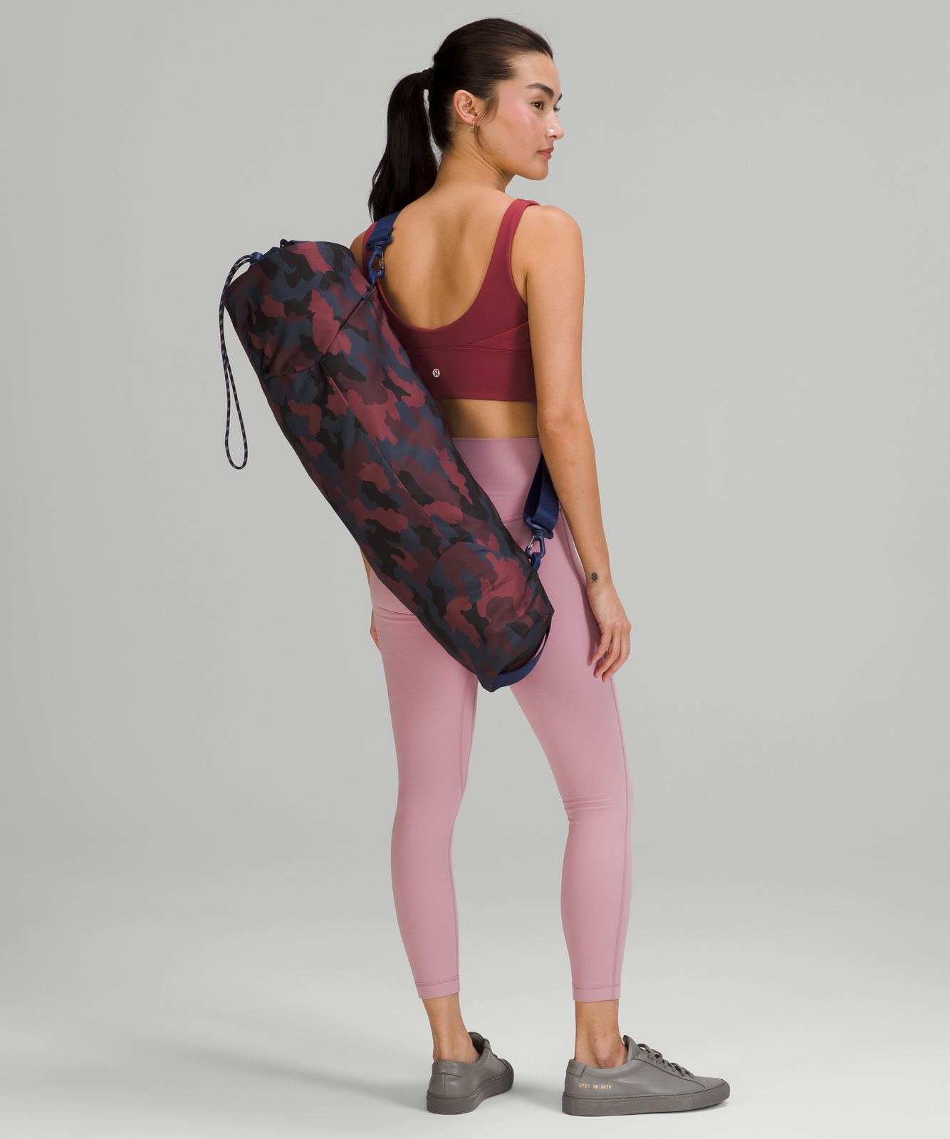 Adjustable Yoga Mat Bag | バッグ | Lululemon JP