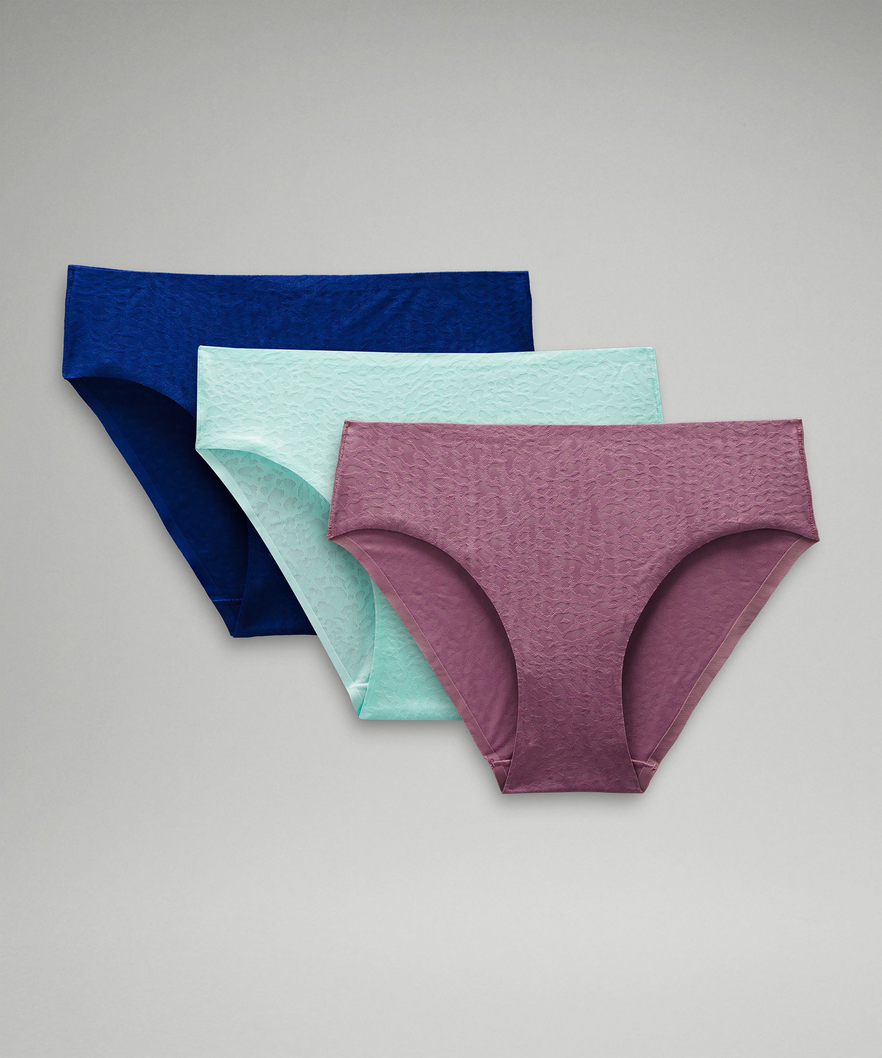 Lululemon InvisiWear Mid-Rise Boyshort Underwear 3 Pack - 142177134