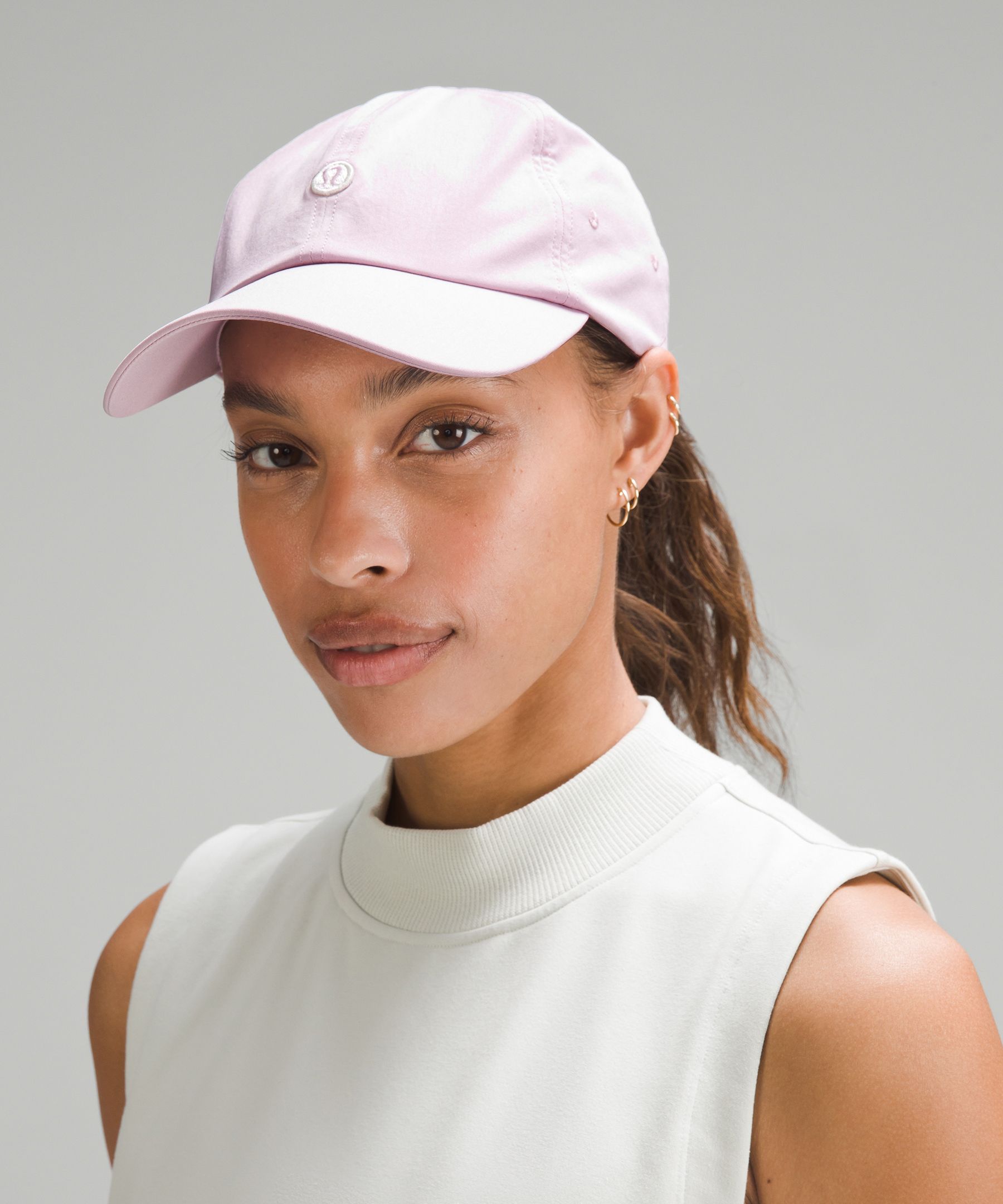 Hat Lululemon Pink size 7⅛ UK - US in Polyester - 31171779