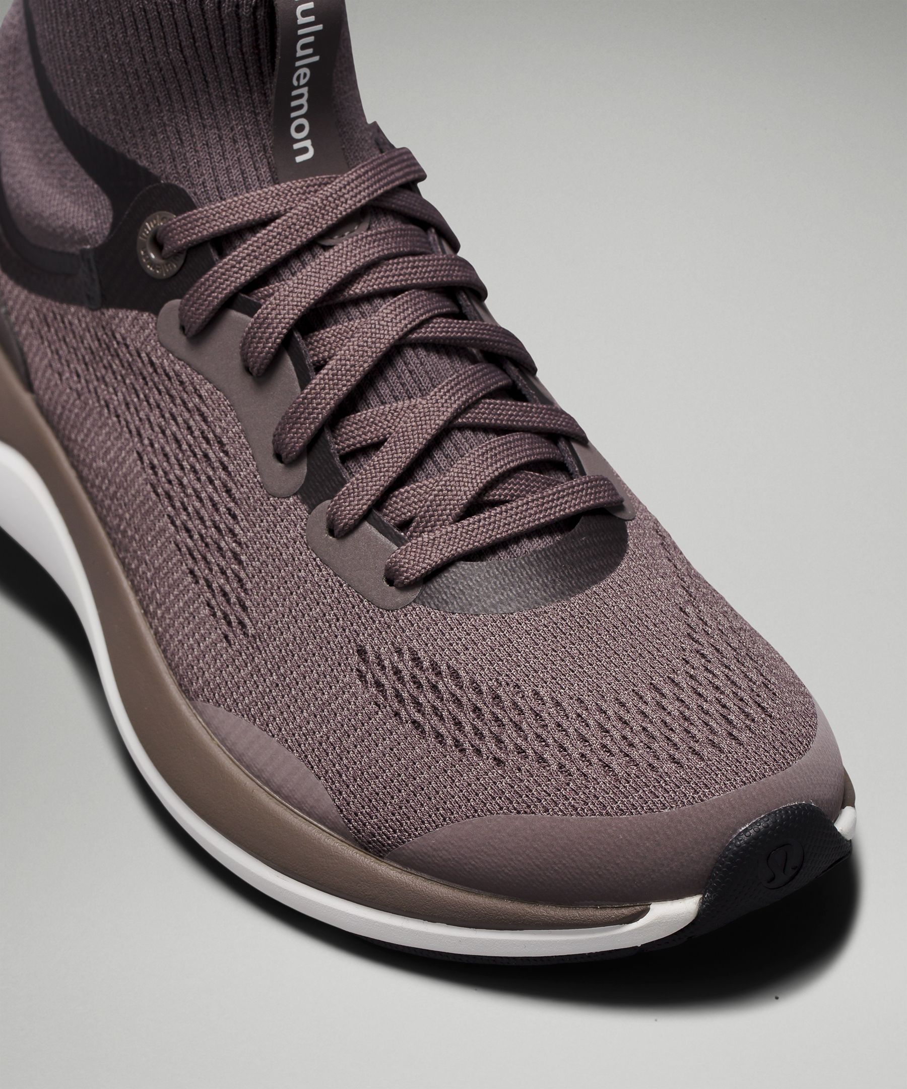 Lululemon Chargefeel Mid Women's Workout Shoe. 8