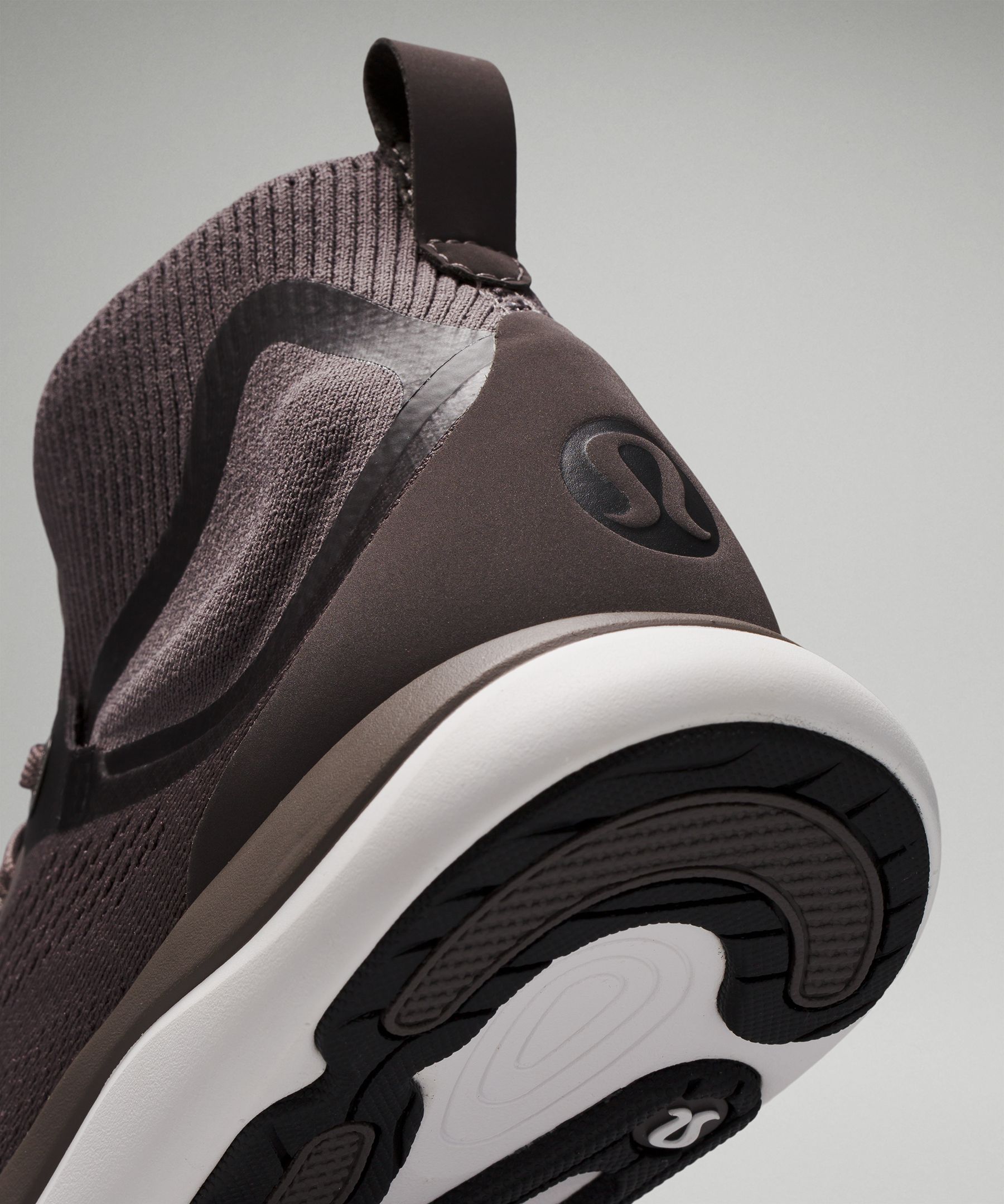 Lululemon Chargefeel Mid Women's Workout Shoe. 9