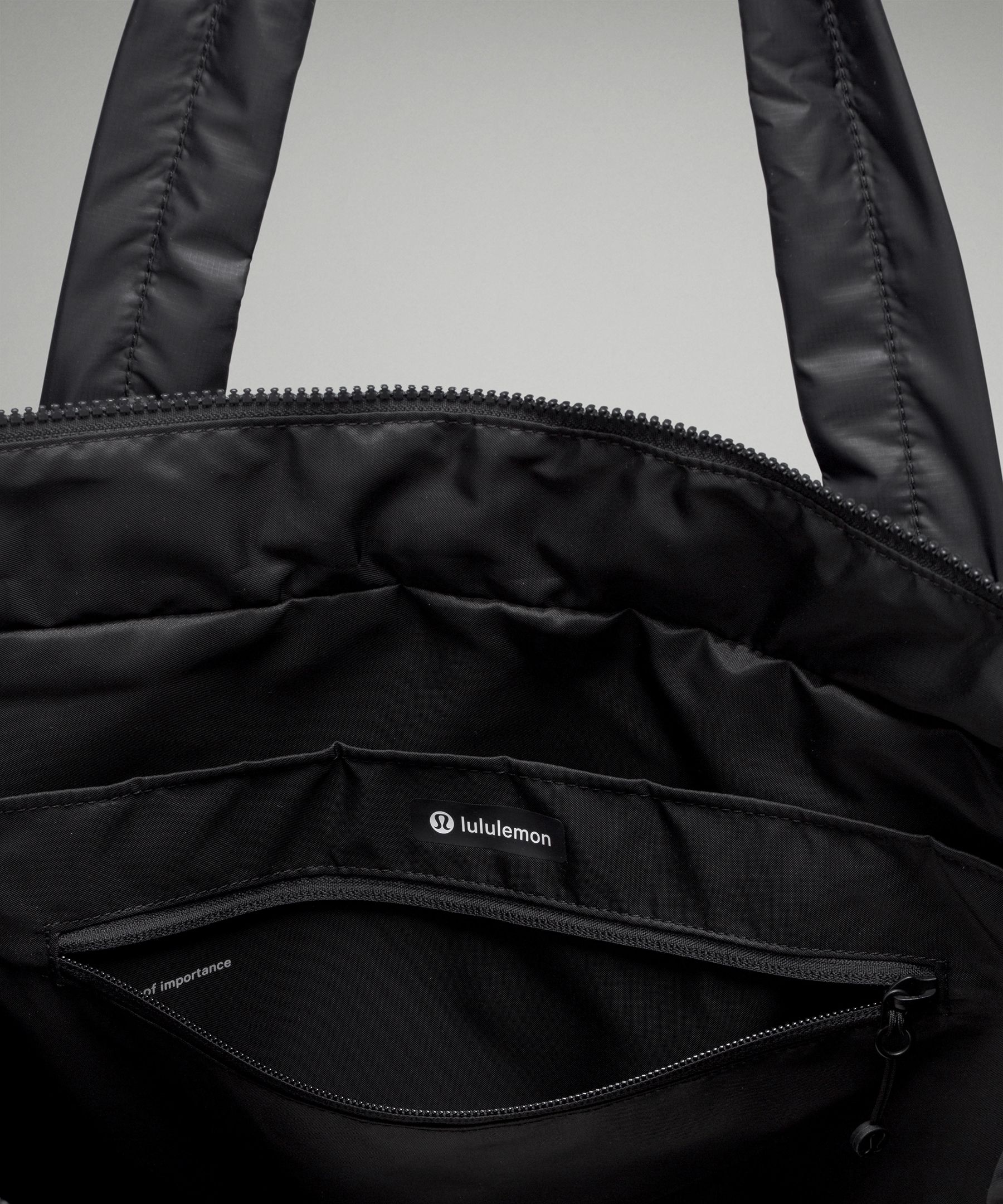 キルトグリッド トートバッグ 26L | バッグ | Lululemon JP