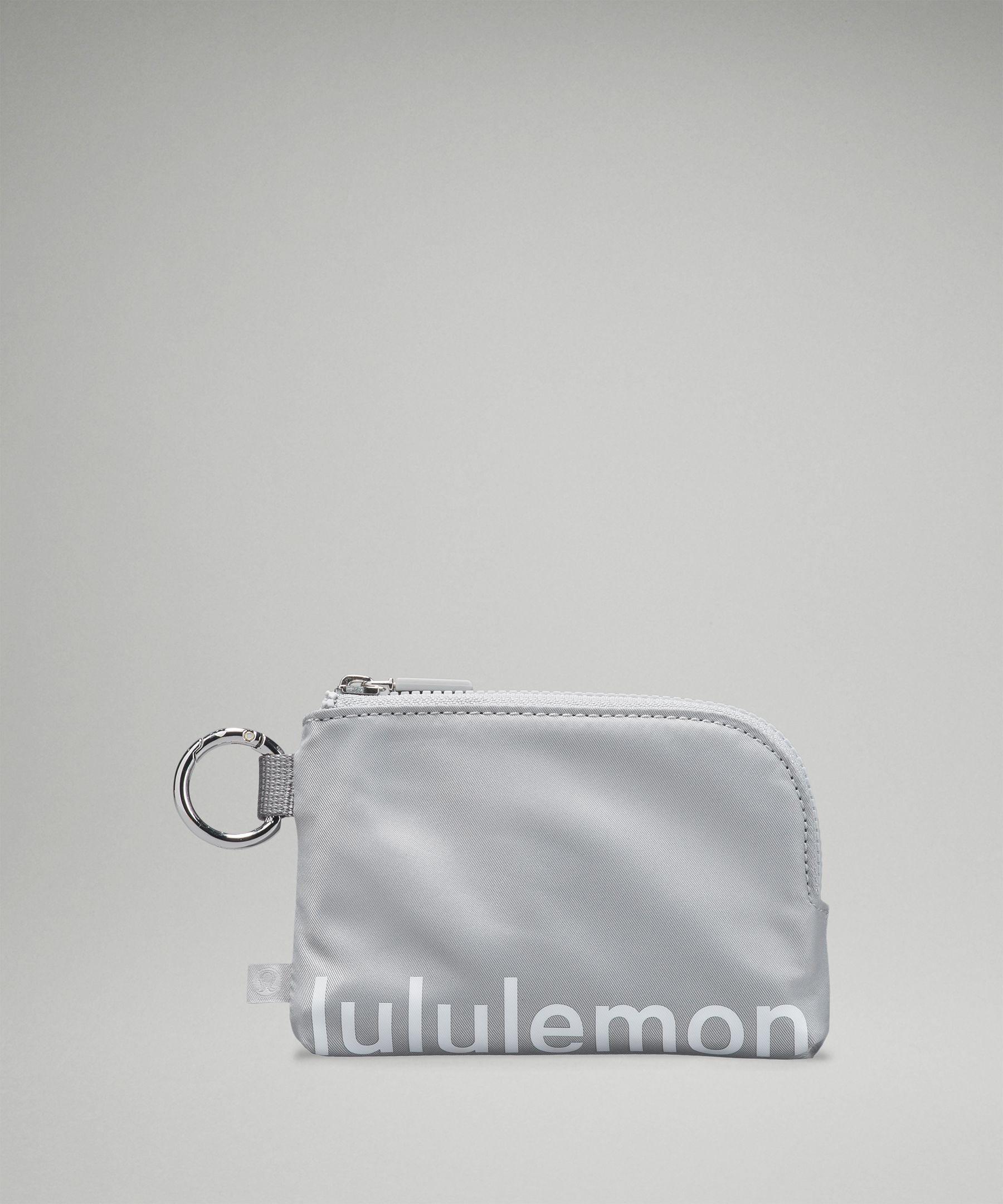 lulu lemon pouch