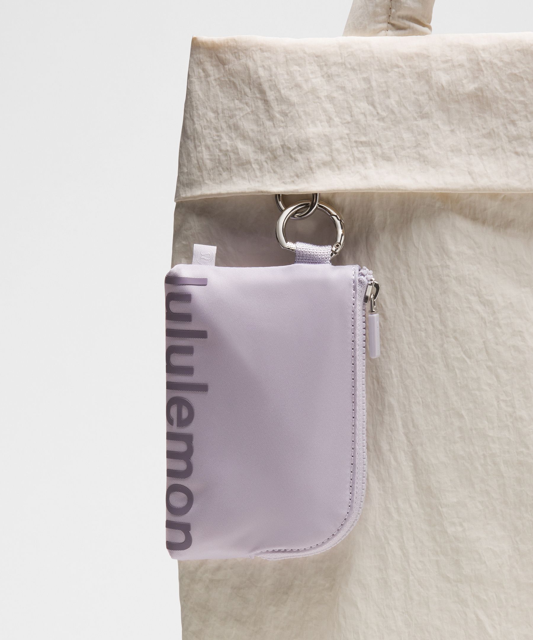 Clippable Card Pouch