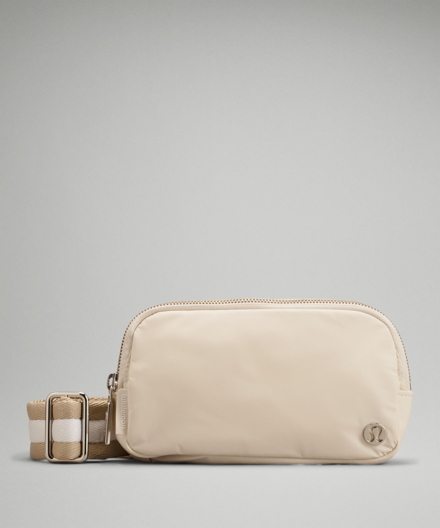 everywhere crossbody bag lululemon