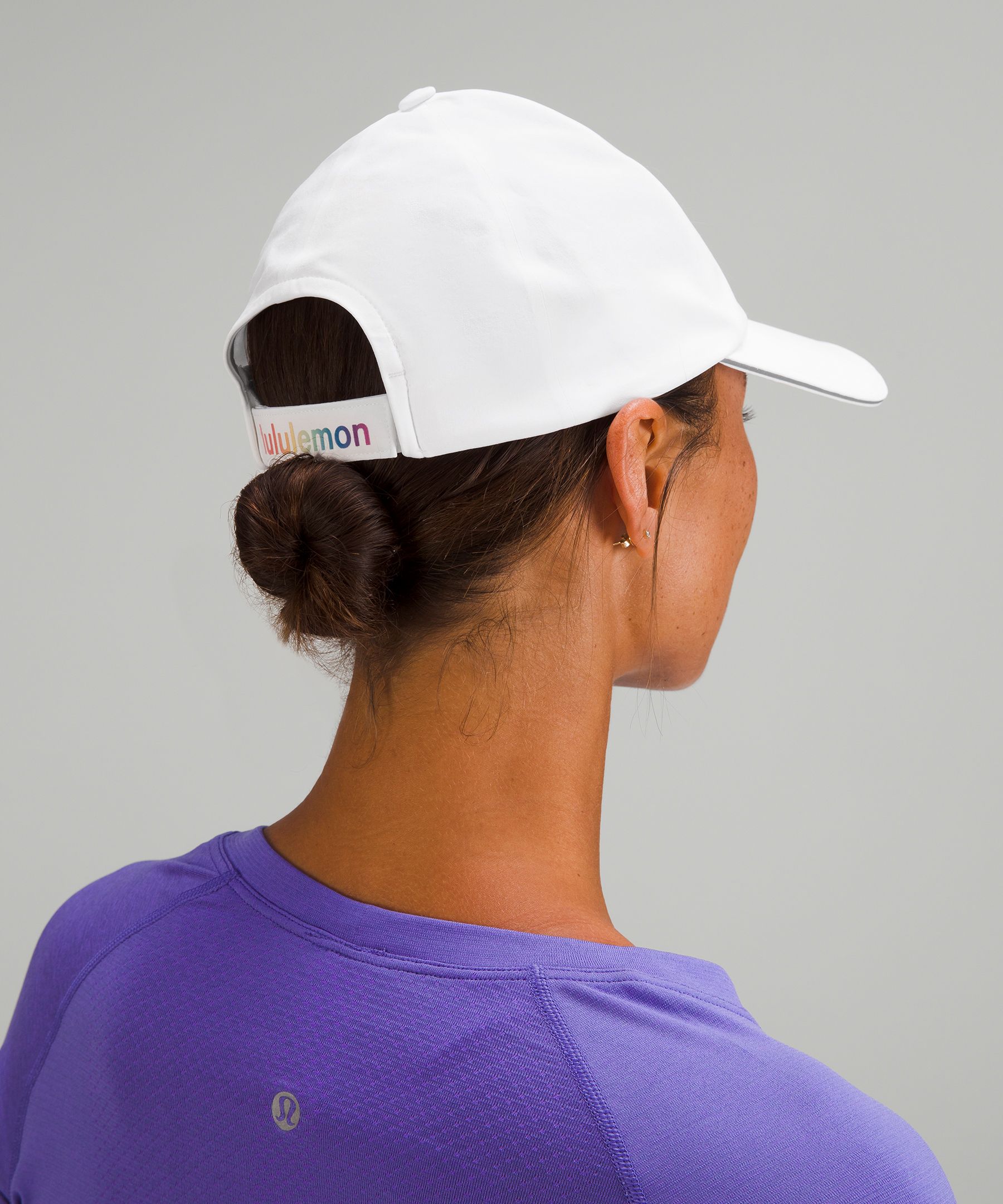 Women's Fast and Free Running Hat *Rainbow