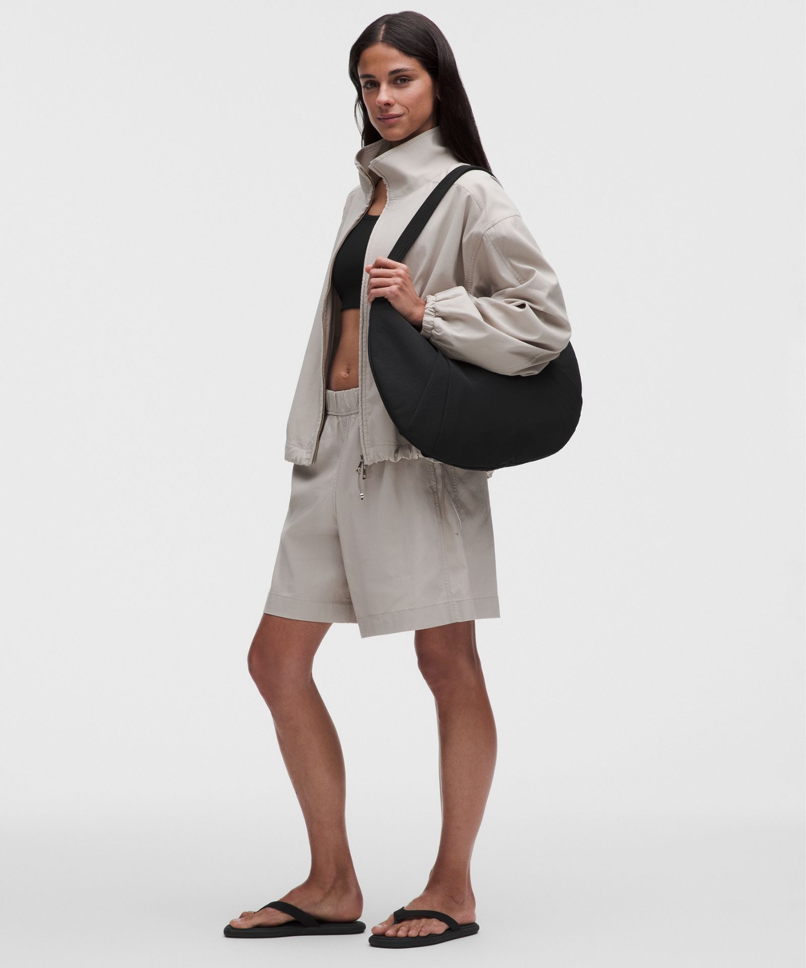 Сумка на плечо Lululemon Pleated объёмом 10 л — фото 2