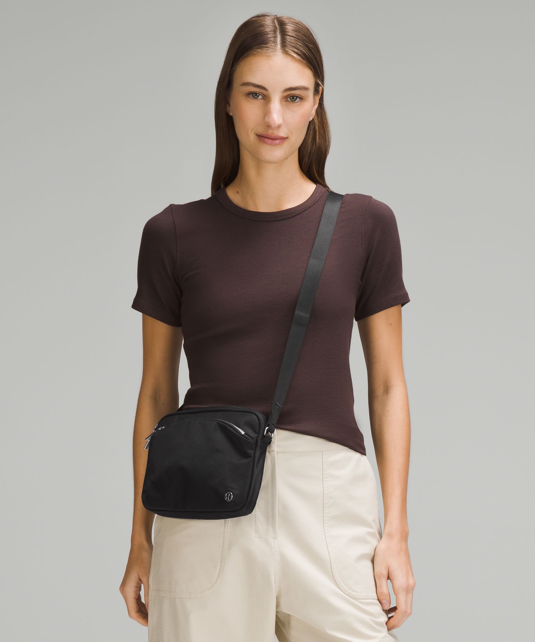 City adventurer crossbody bag : r/lululemon