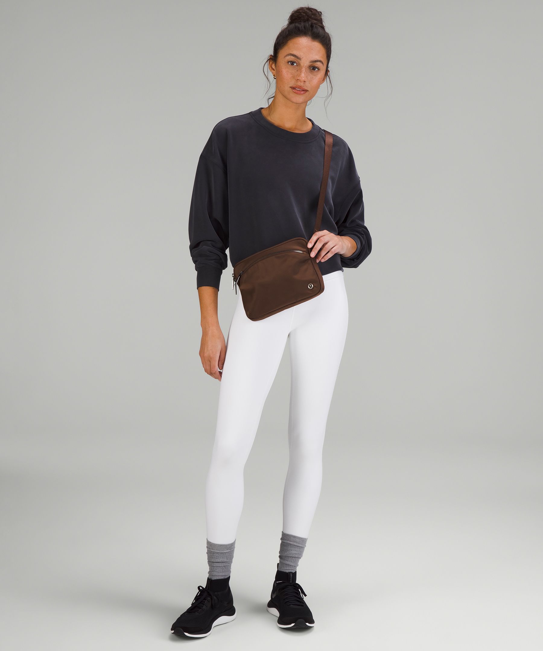 city adventurer crossbody lululemon