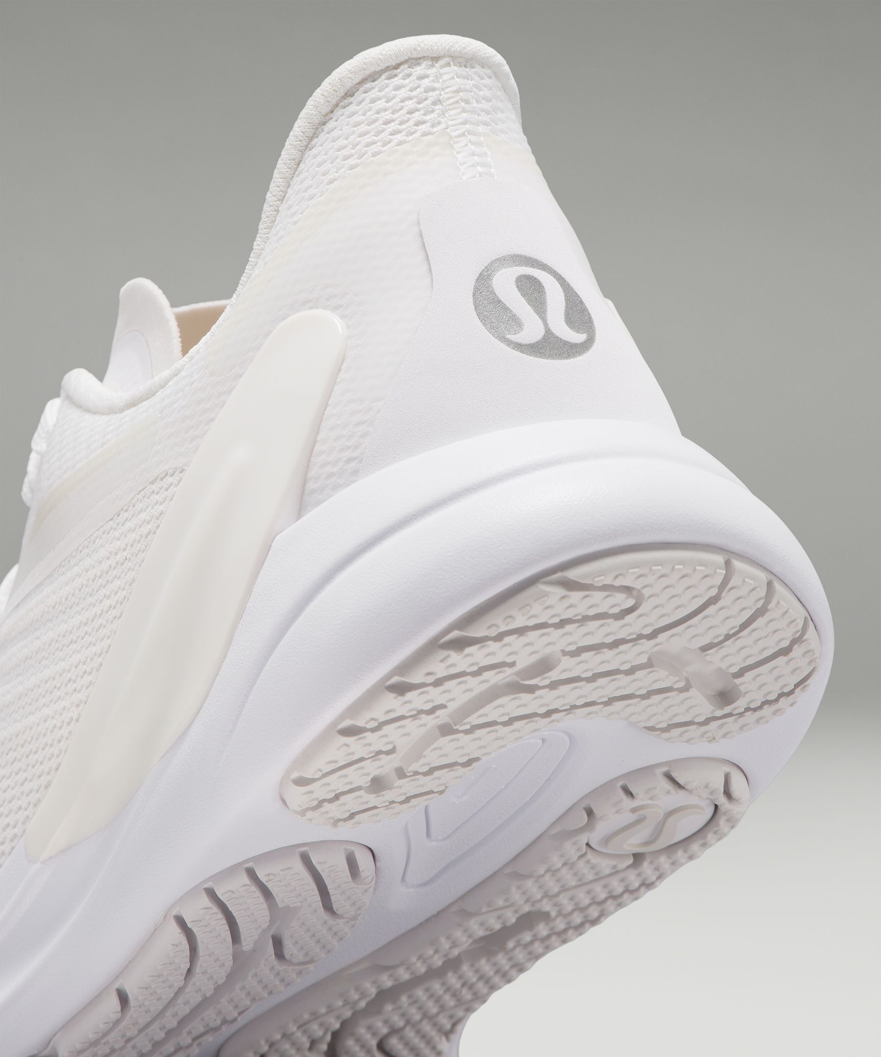 New in Box: Lululemon Blissfeel 2 Womens Running Shoe Size 7.5, Retail:  $148