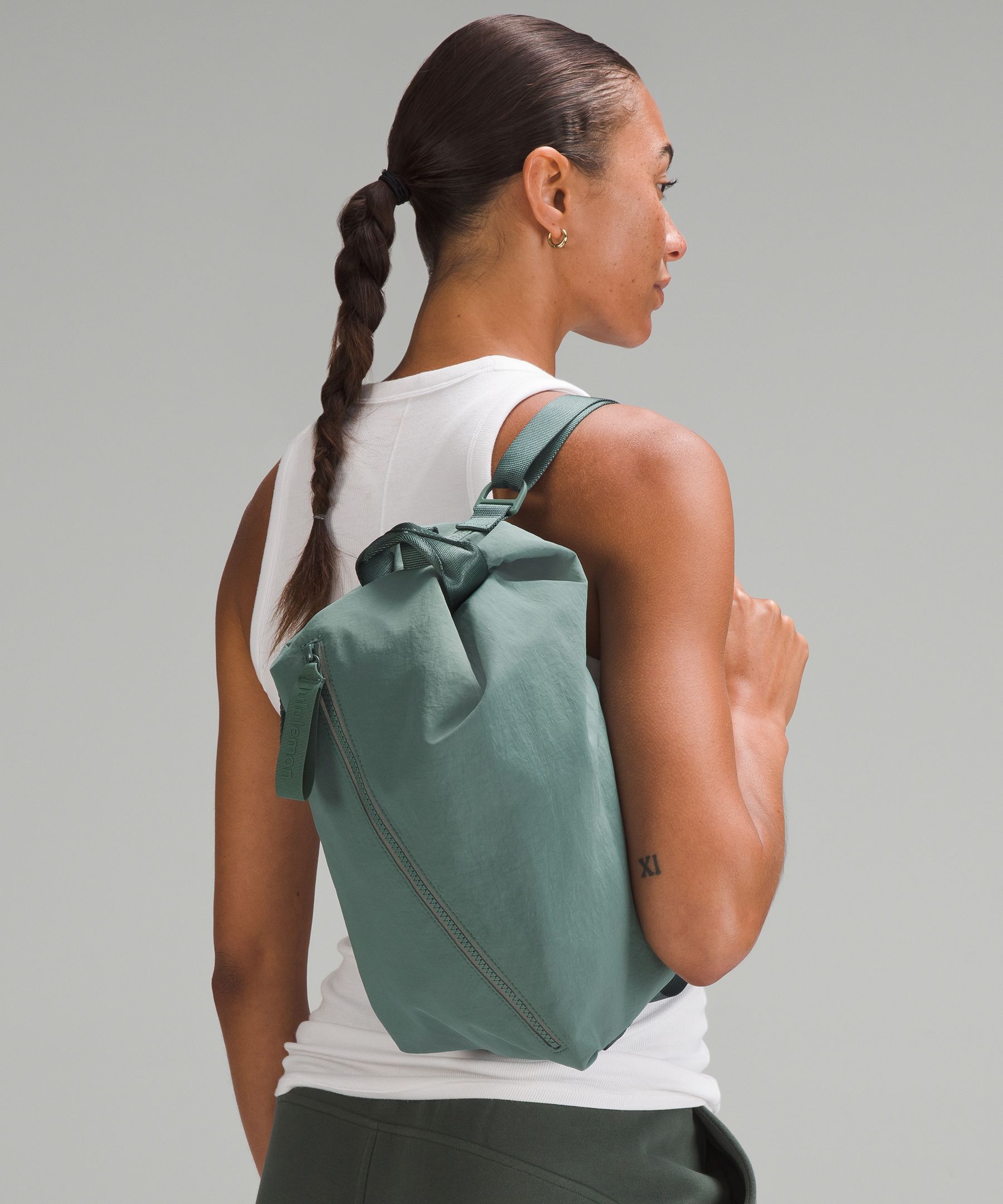 Fast Track バッグ 2.0 10L | バッグ | Lululemon JP