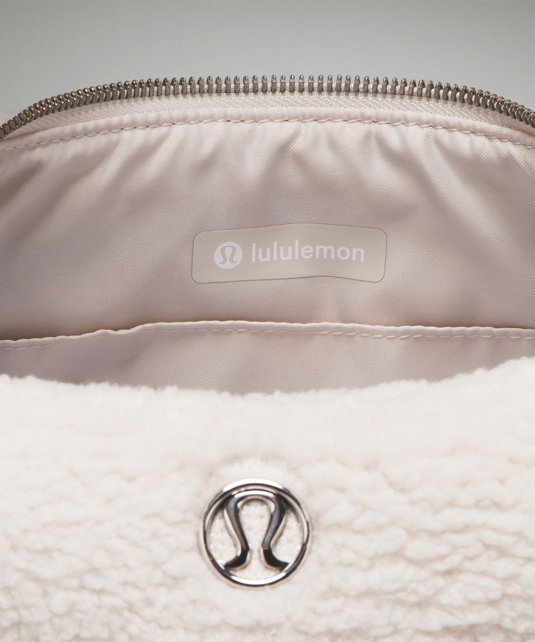 Lululemon Mini Shoulder Bag 4L In Stock Availability and Price