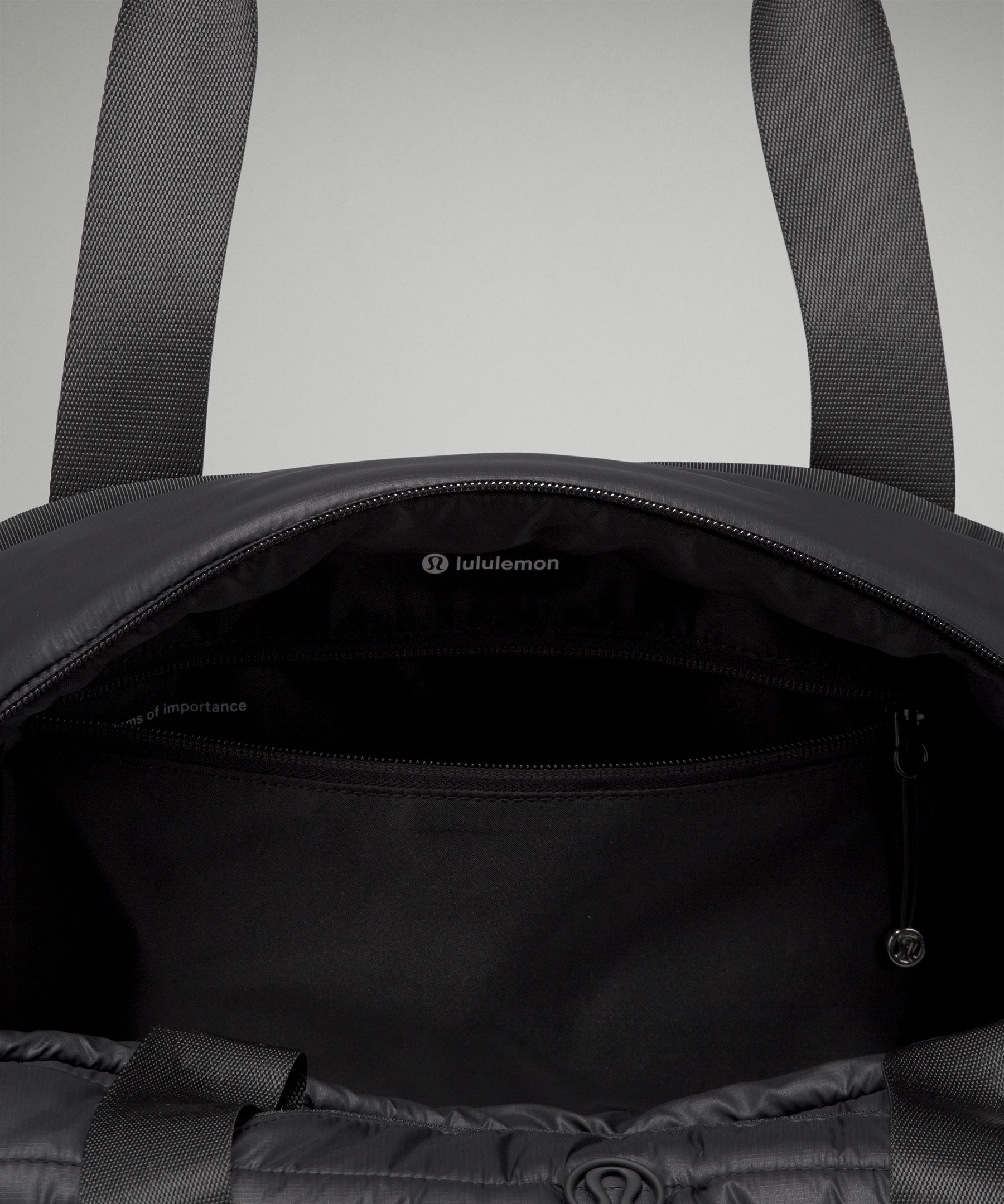 Lululemon Wunder Puff Duffle Bag 29L. 5