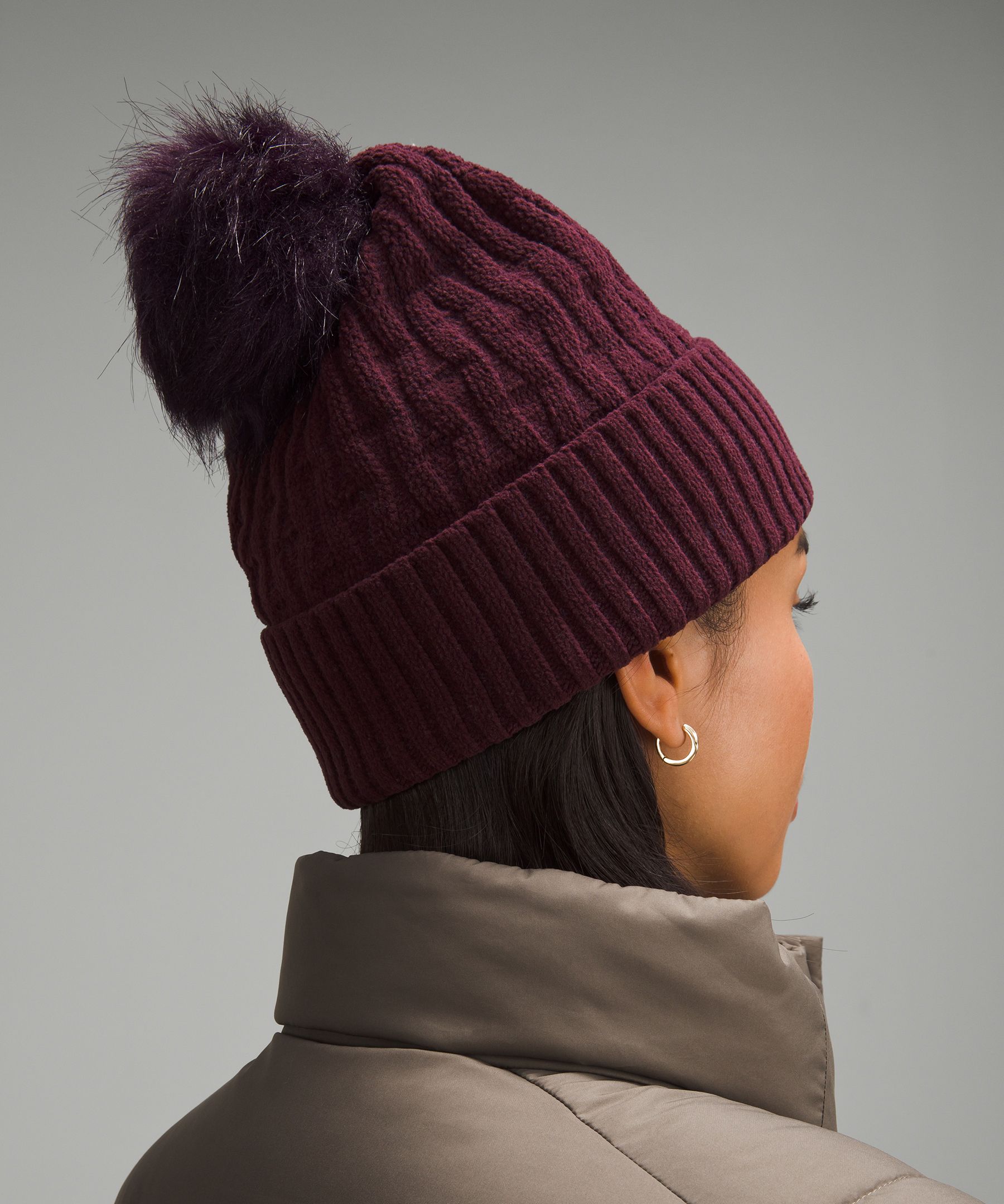 Cable Knit Pom Pom Hat — Irish Moon