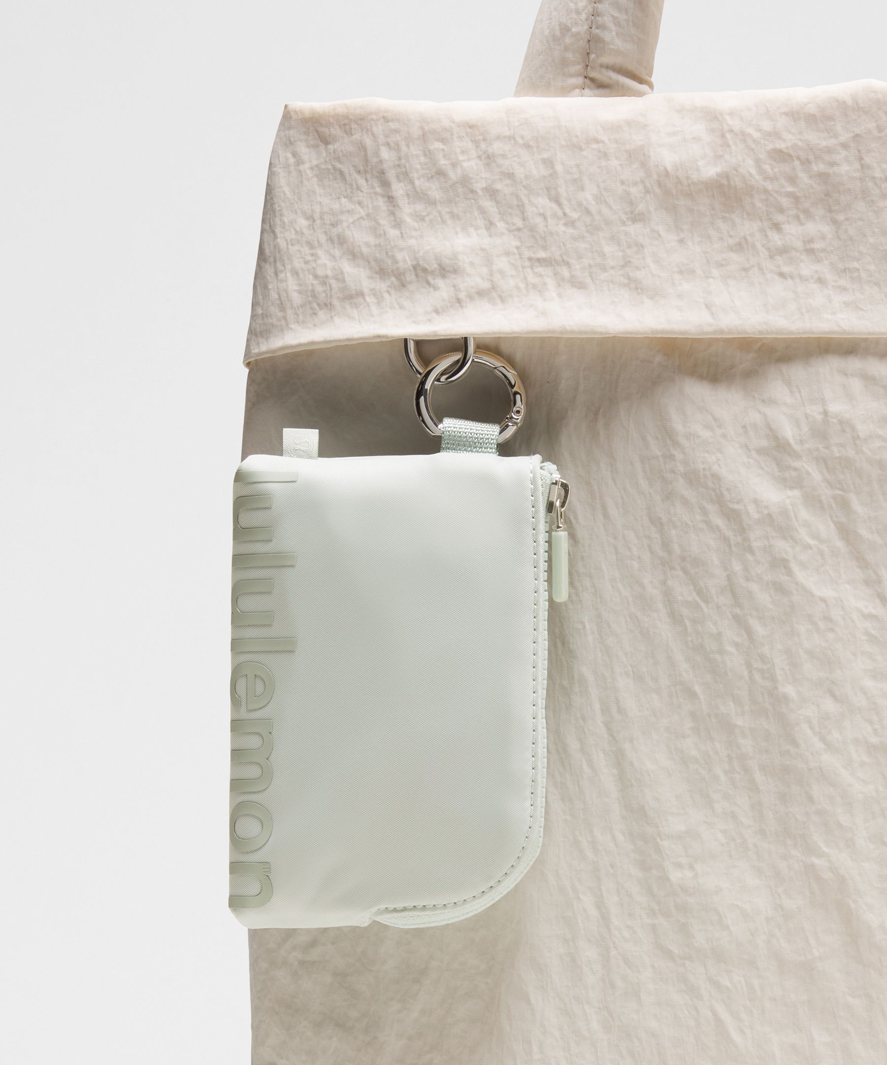 Clippable Card Pouch
