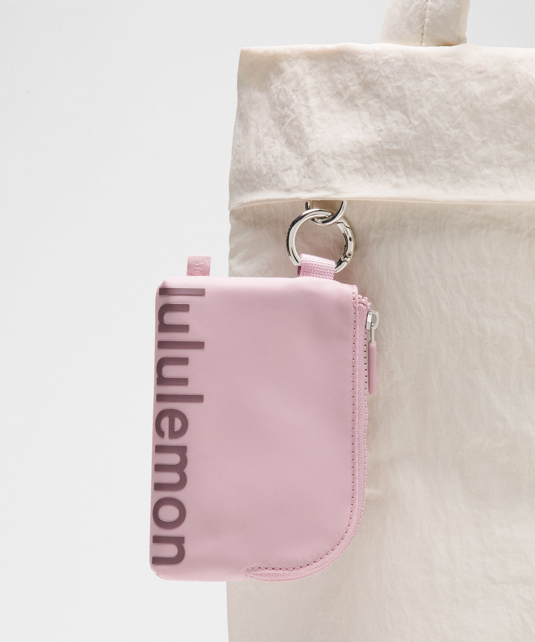 Clippable Card Pouch