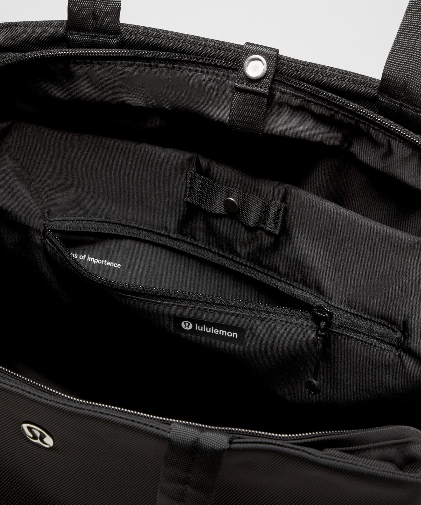 Сумка Lululemon City Essentials объёмом 25 л, цвет: Чёрный — фото 4