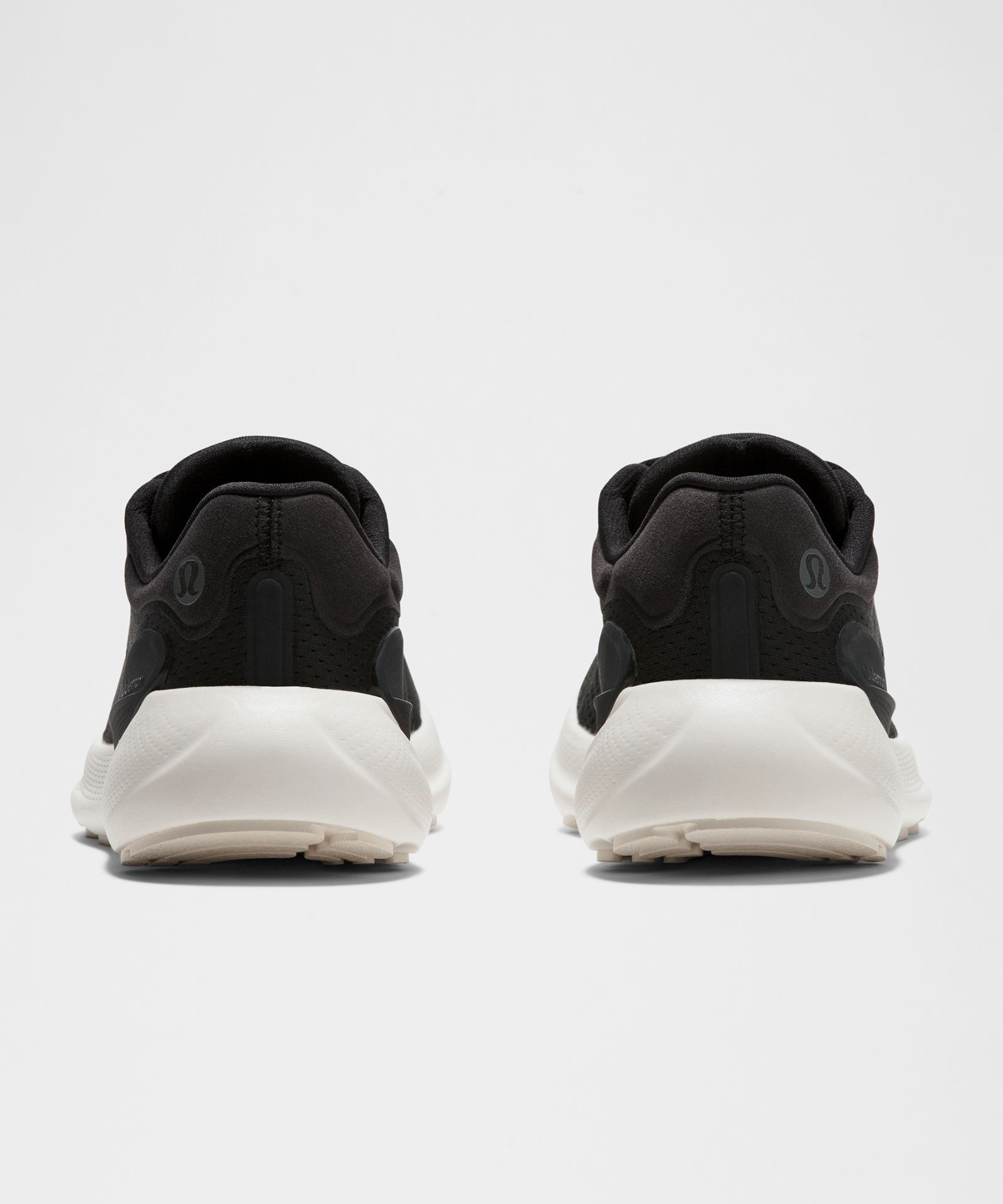 Lululemon Women's Beyondfeel Running Shoe — фото 6