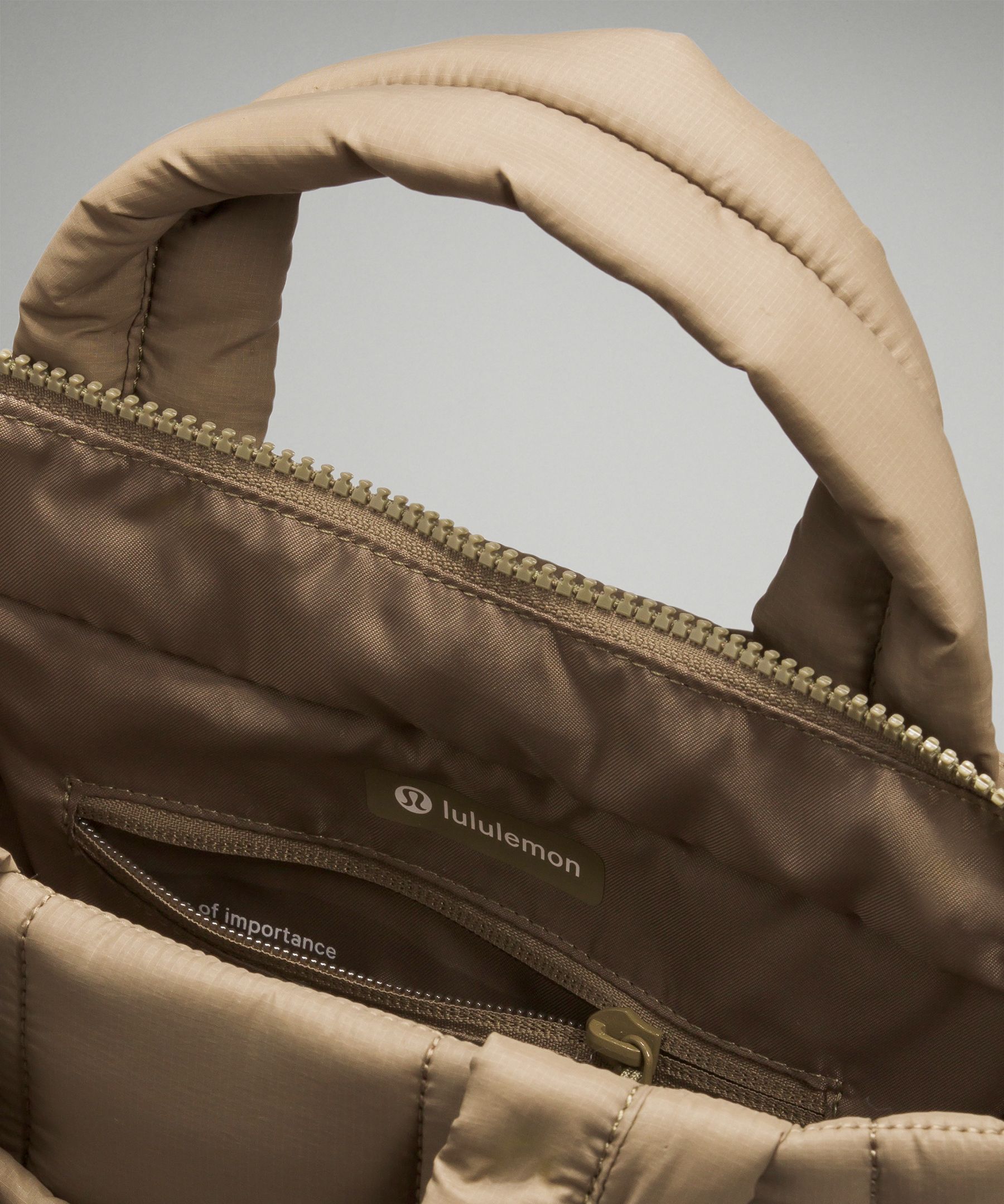 キルティング ミニ バッグ☆ Quilted Grid Tote Bag Mini 5L Quilted Grid Tote Bag Mini 5L | Women's Bags,Purses,Wallets