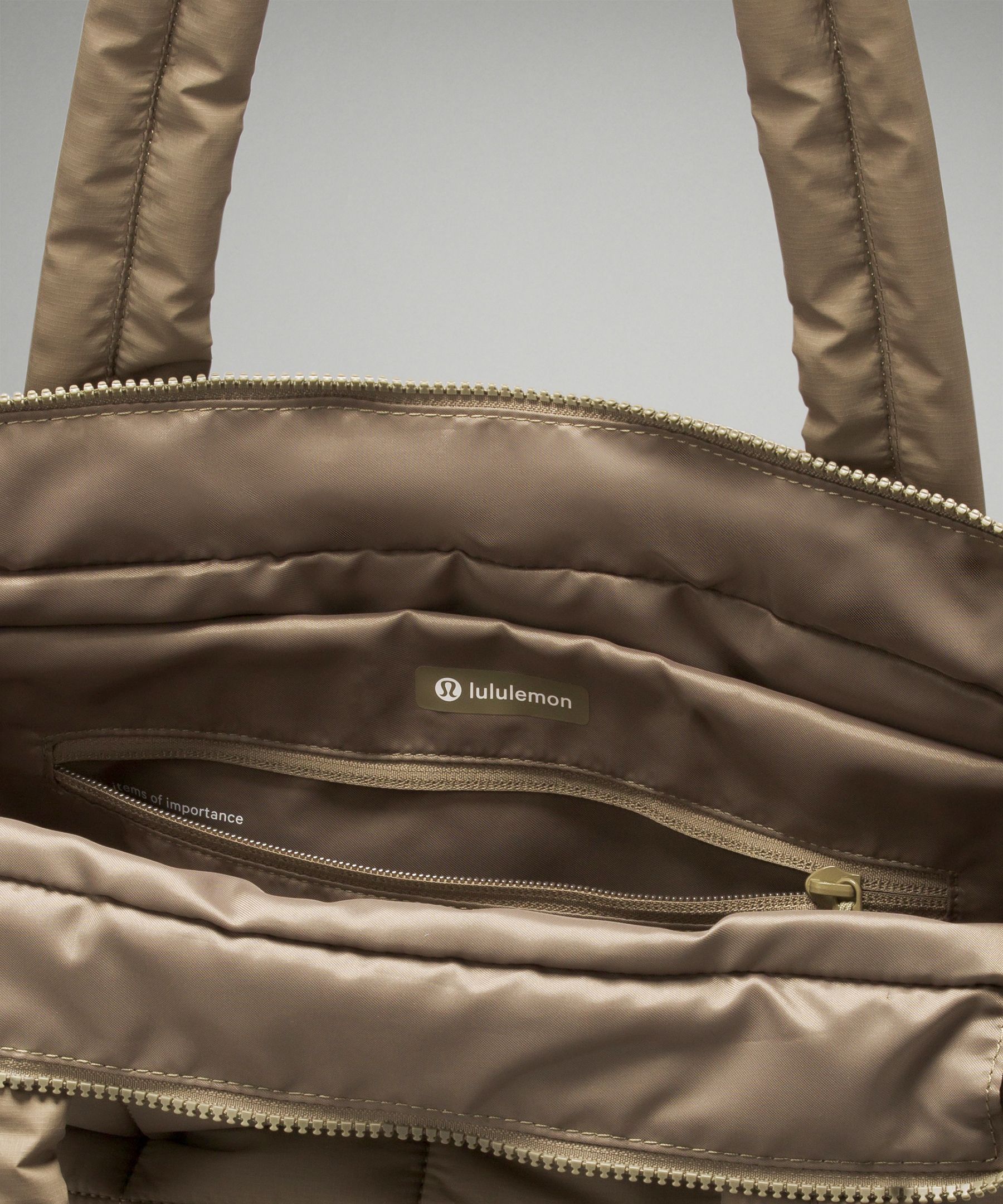 キルトグリッド トートバッグ 12L | バッグ | Lululemon JP