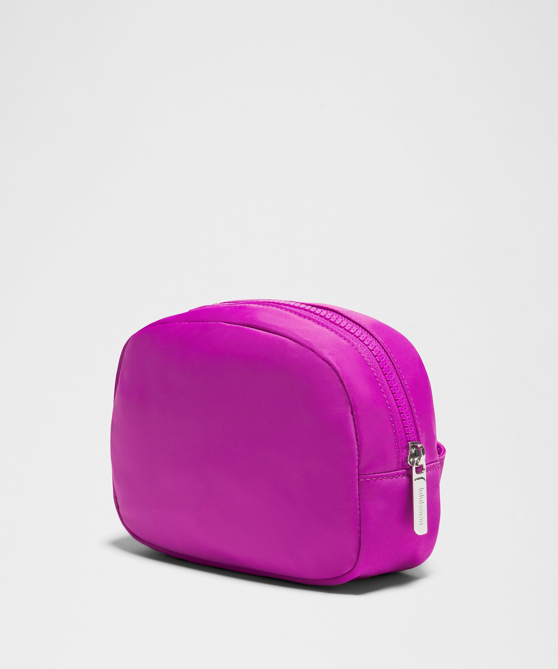 City Essentials Pouch