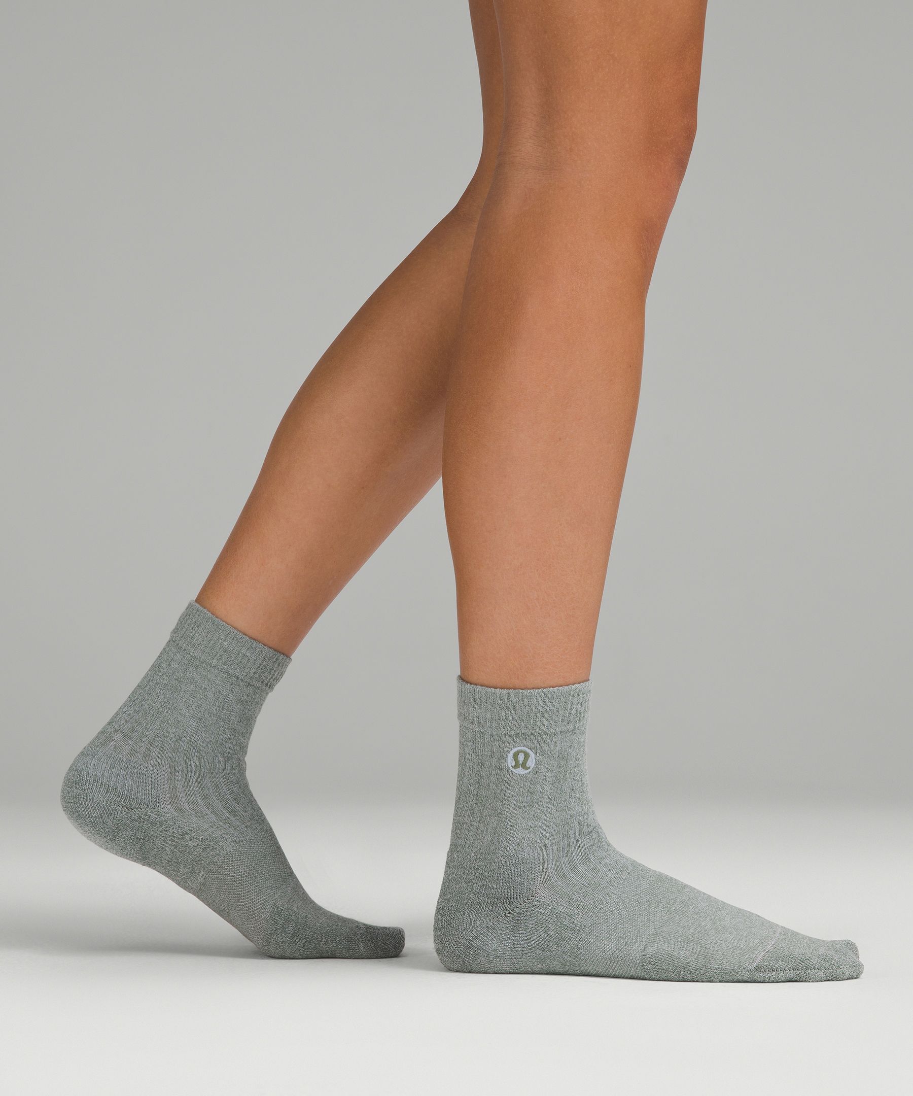 Women's Daily Stride Quarter Socks |