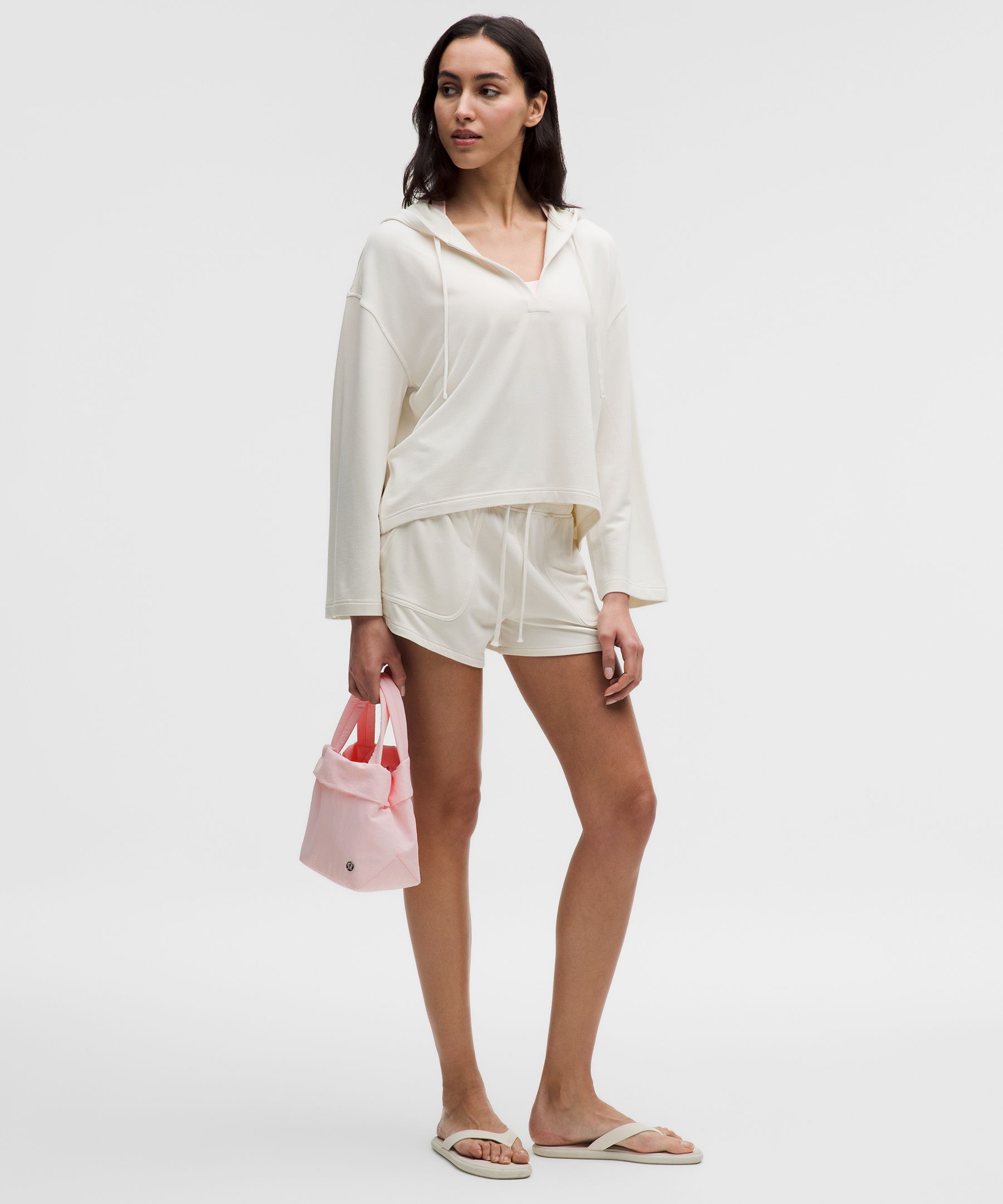 ルルレモン　On My Level Bag スモール　ホワイト　5L On My Level スモールトートバッグ 5L | バッグ | Lululemon JP