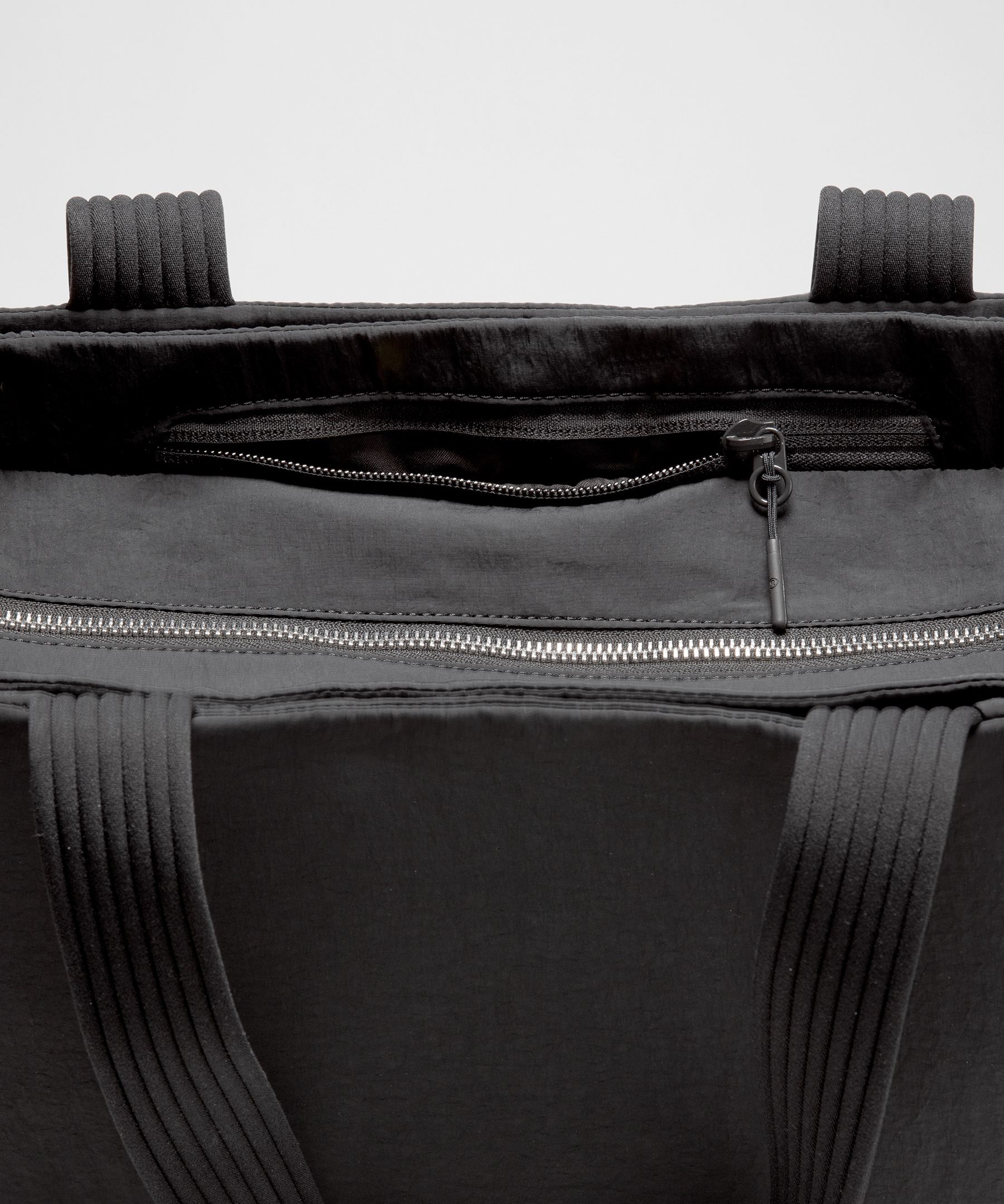 Triple Compartment Tote Bag 18L