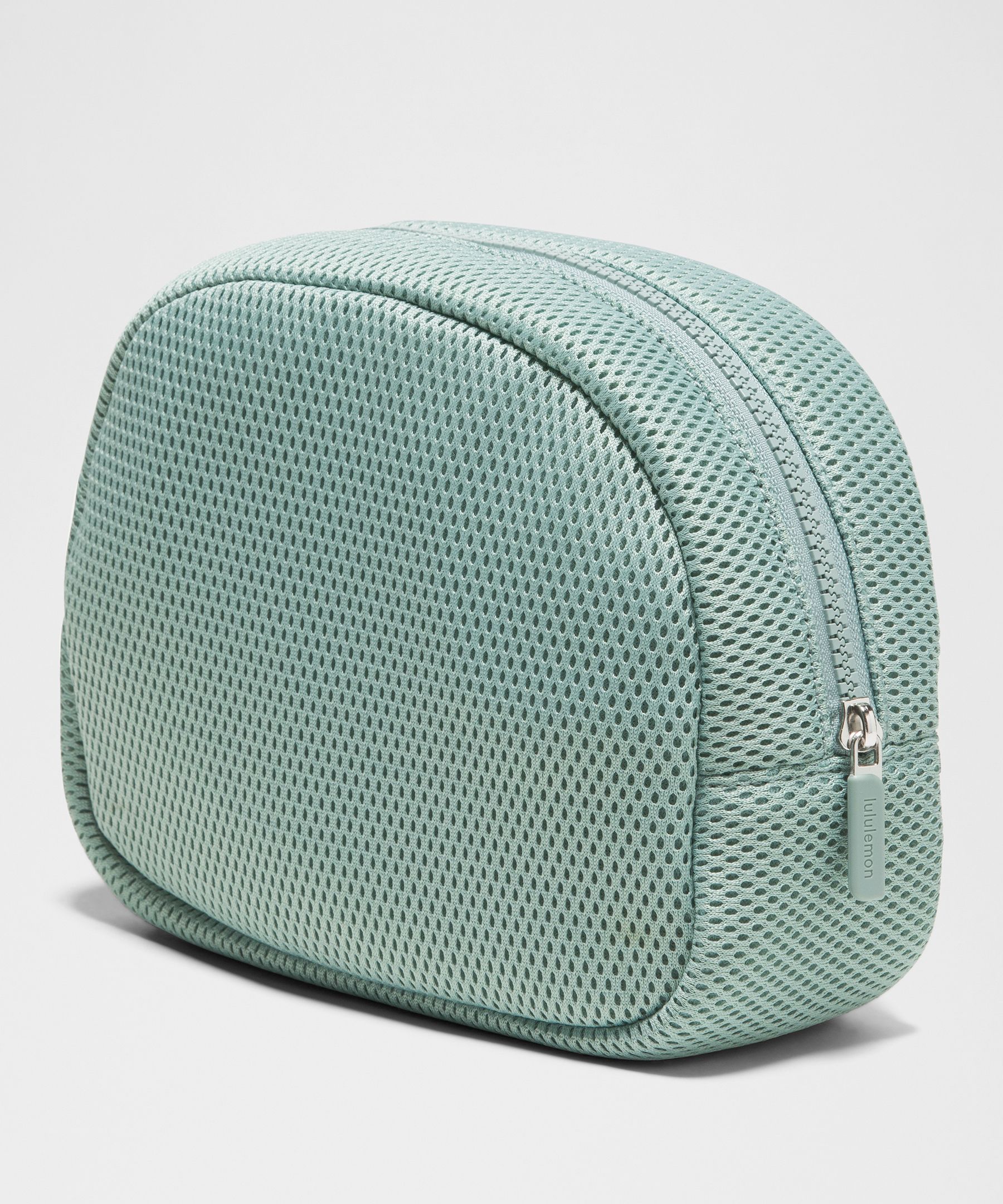 Lululemon City Essentials Pouch 4l Knit Mesh