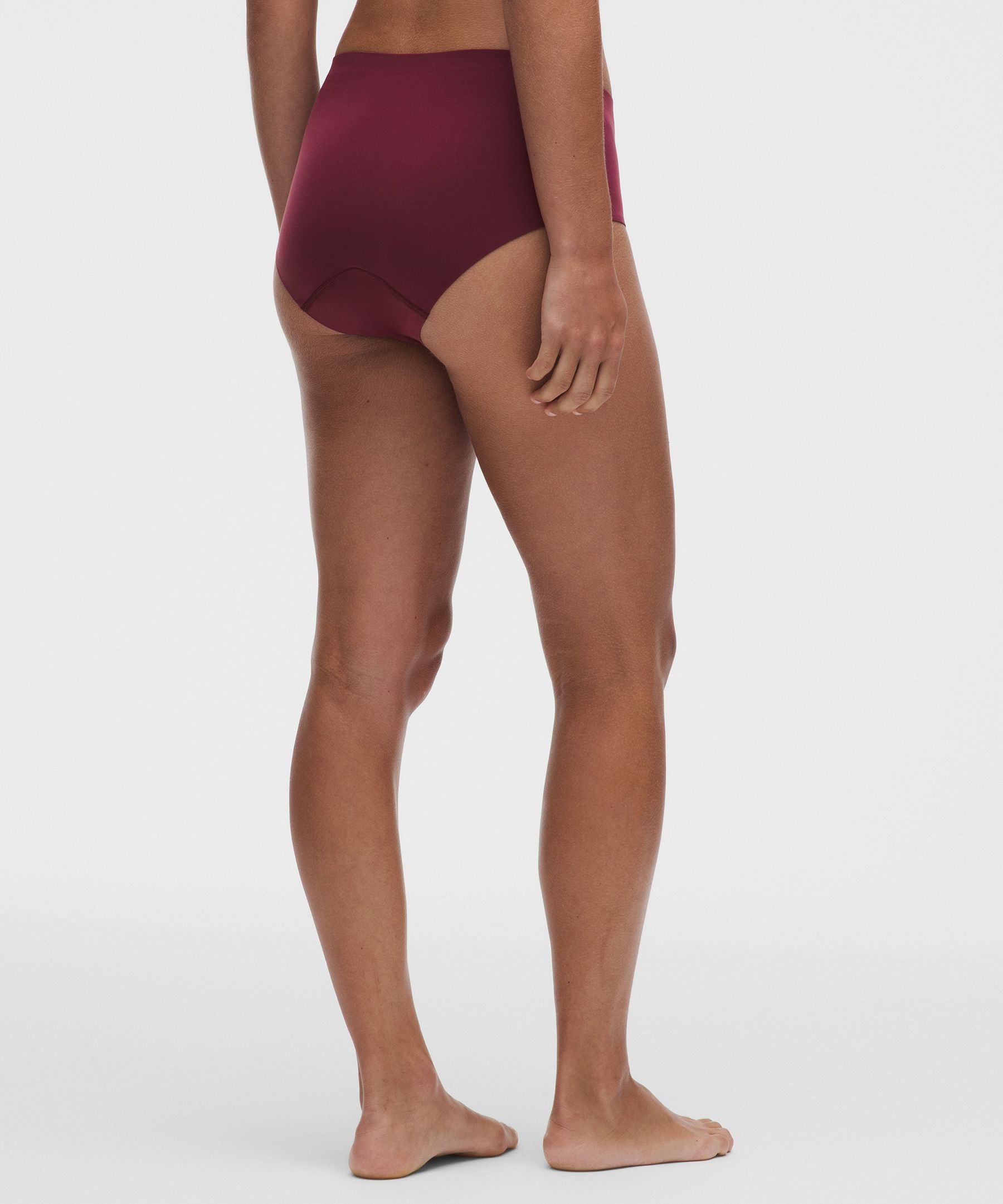 Culotte bikini taille tr&egrave;s haute en Nulu avec absorption renforc&eacute;e