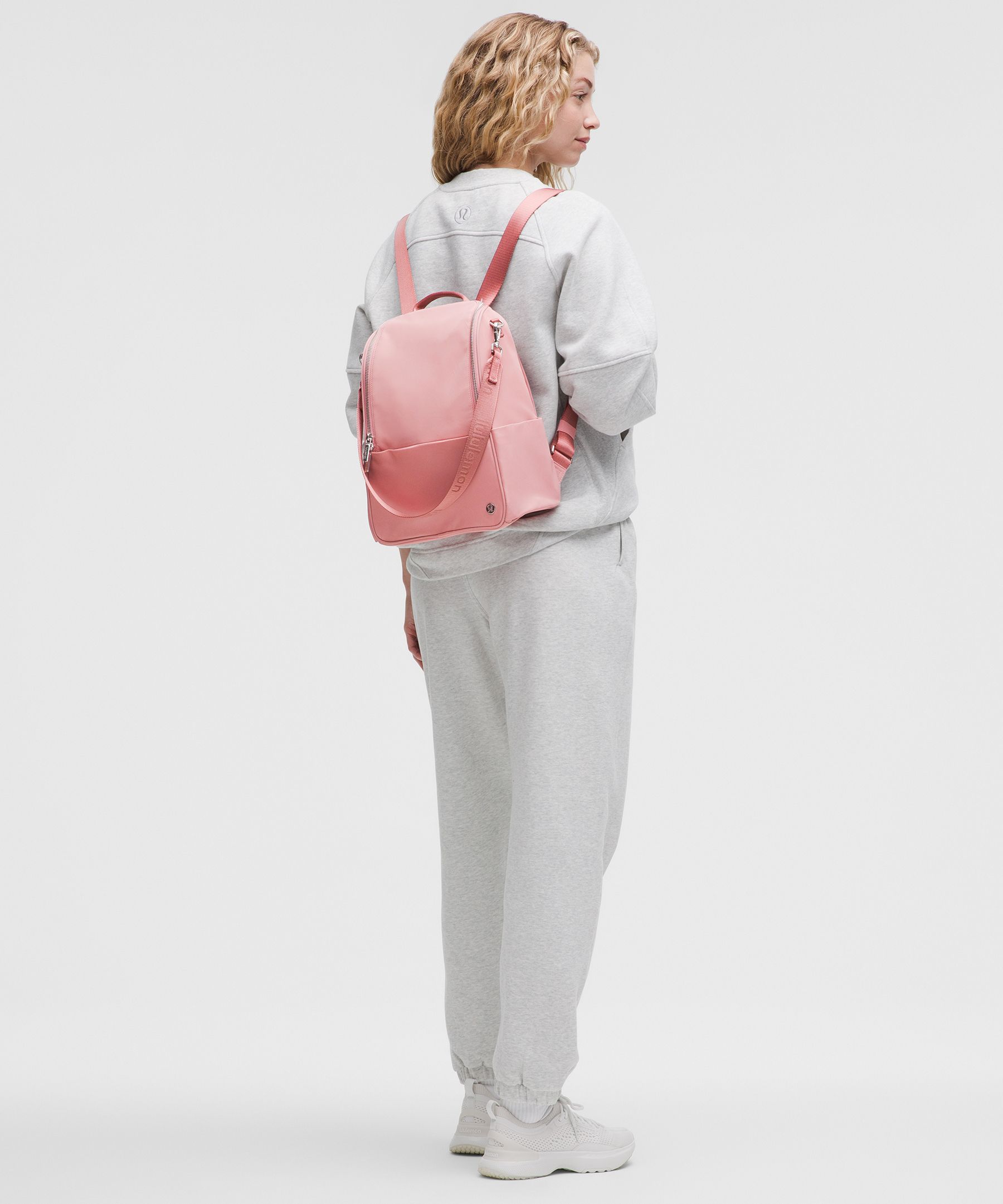 【ルルレモン】バックパックCity Essentials Small Backpack 10L City Essentials Small Backpack 10L | Women's Bags,Purses